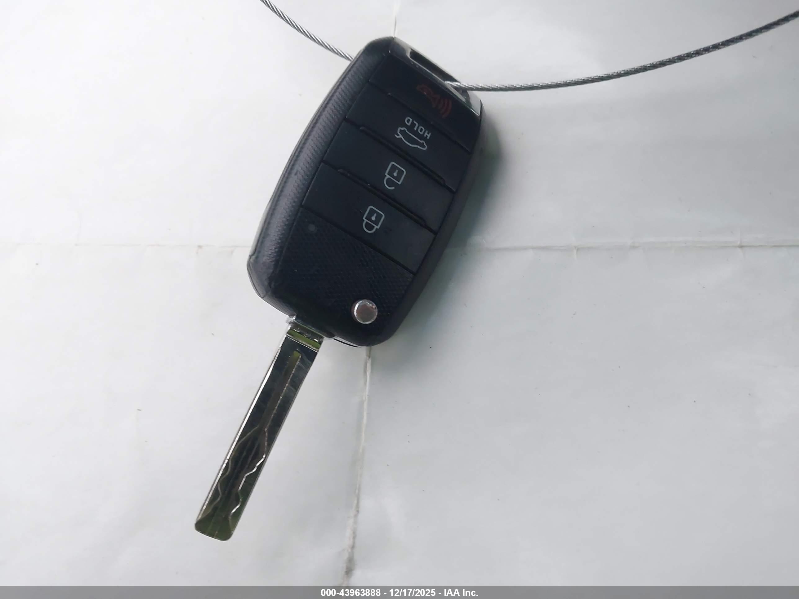 KIA OPTIMA image 11