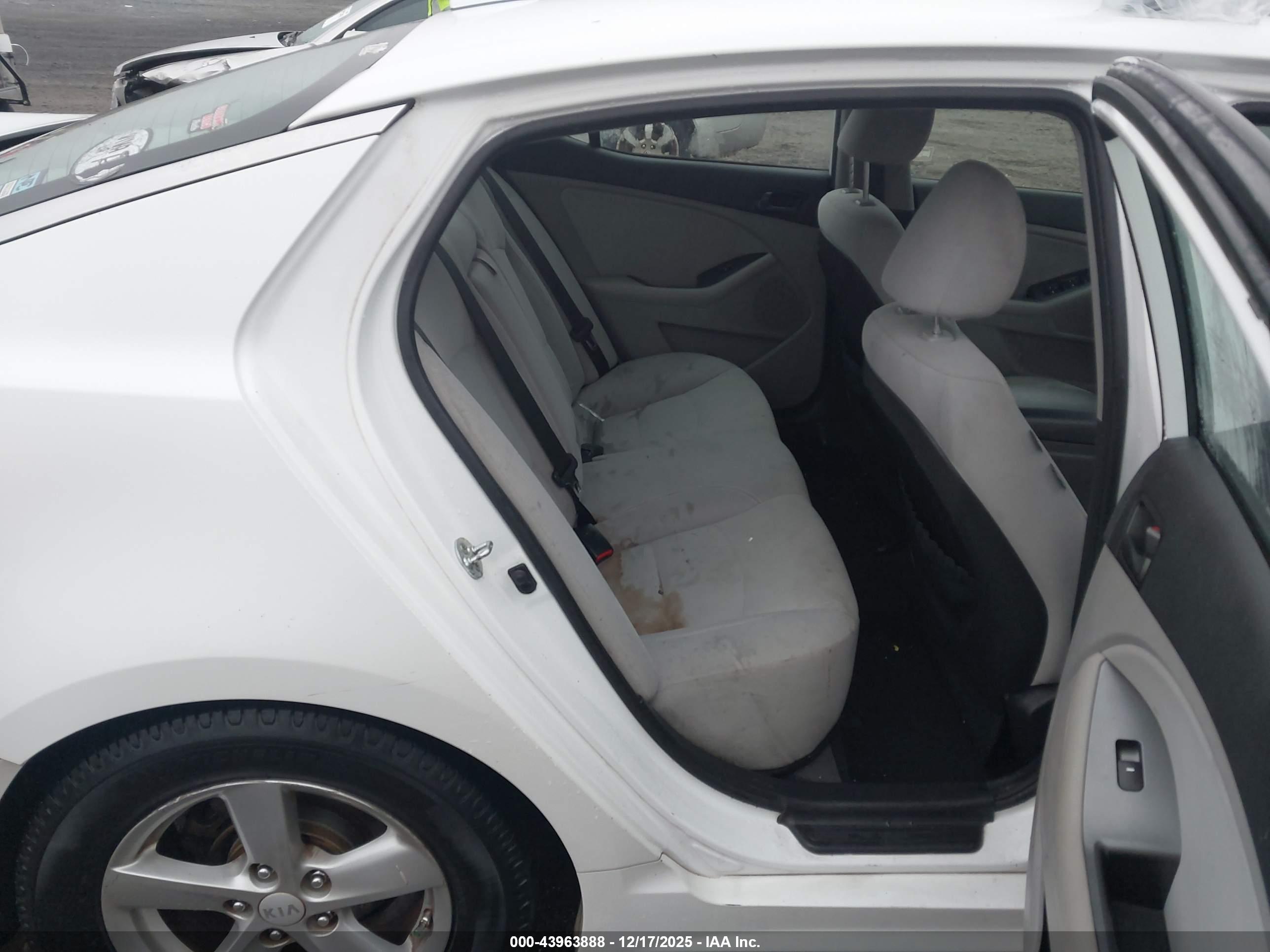 KIA OPTIMA image 8