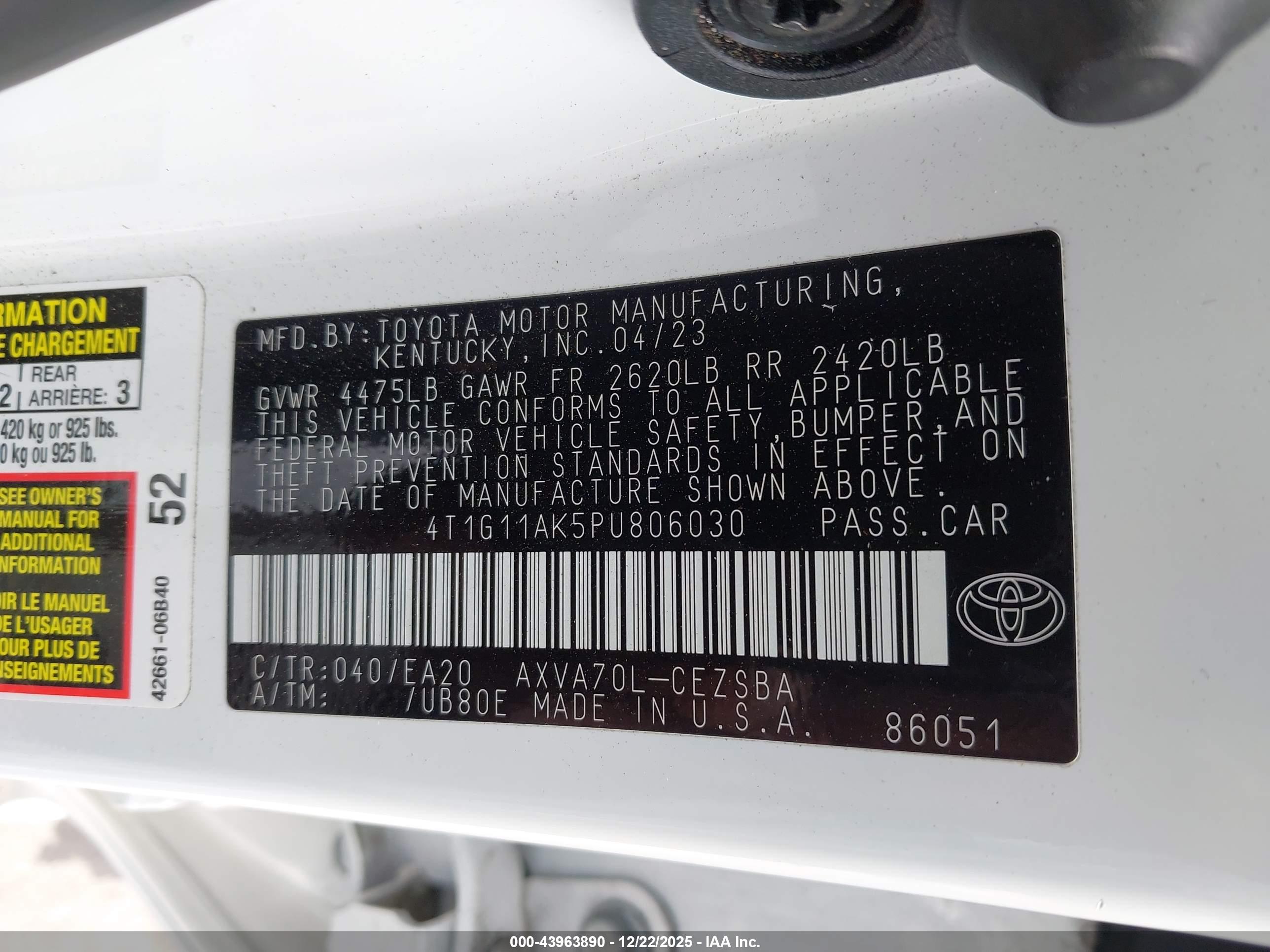 TOYOTA CAMRY image 9