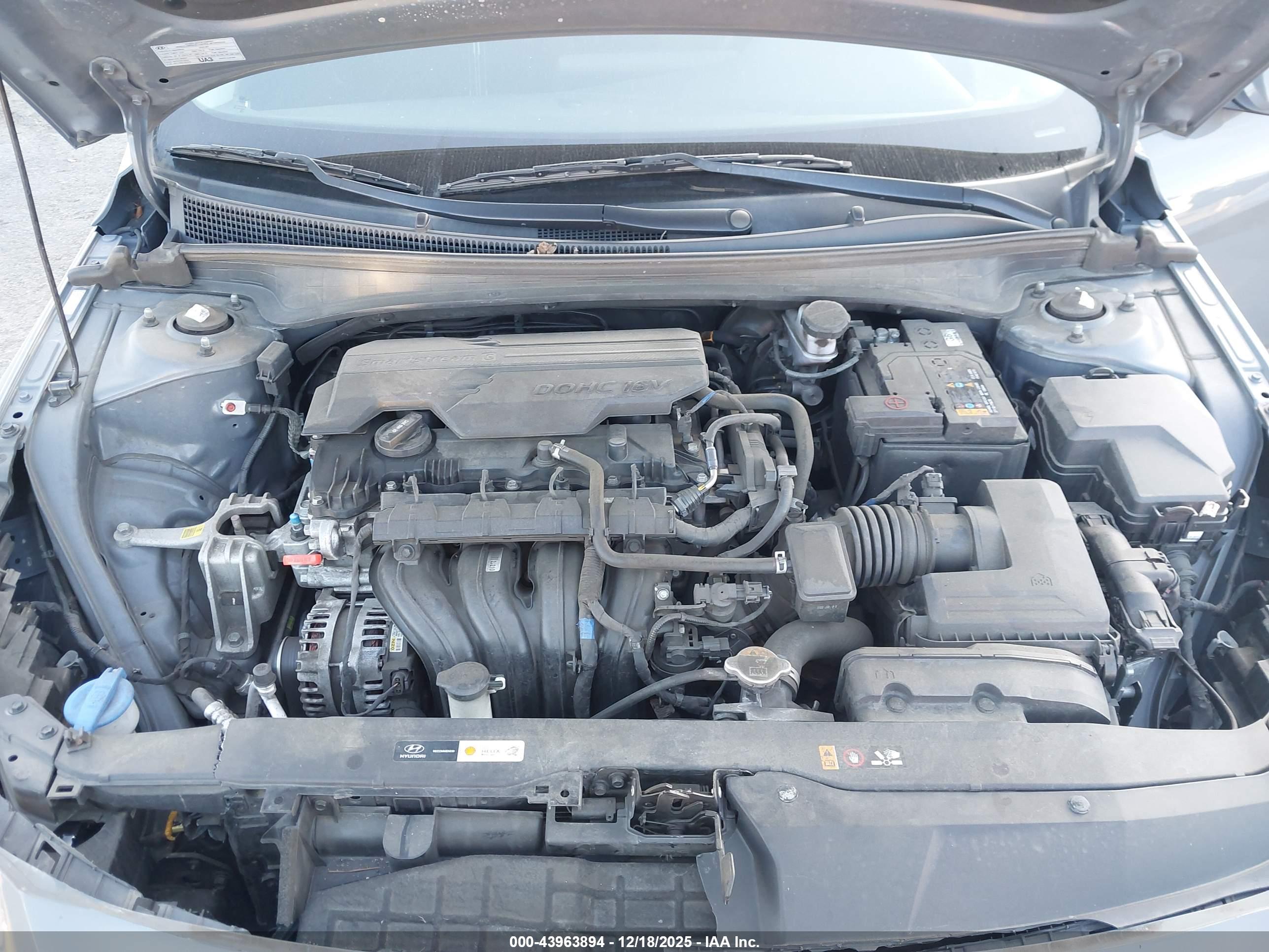 HYUNDAI ELANTRA image 10