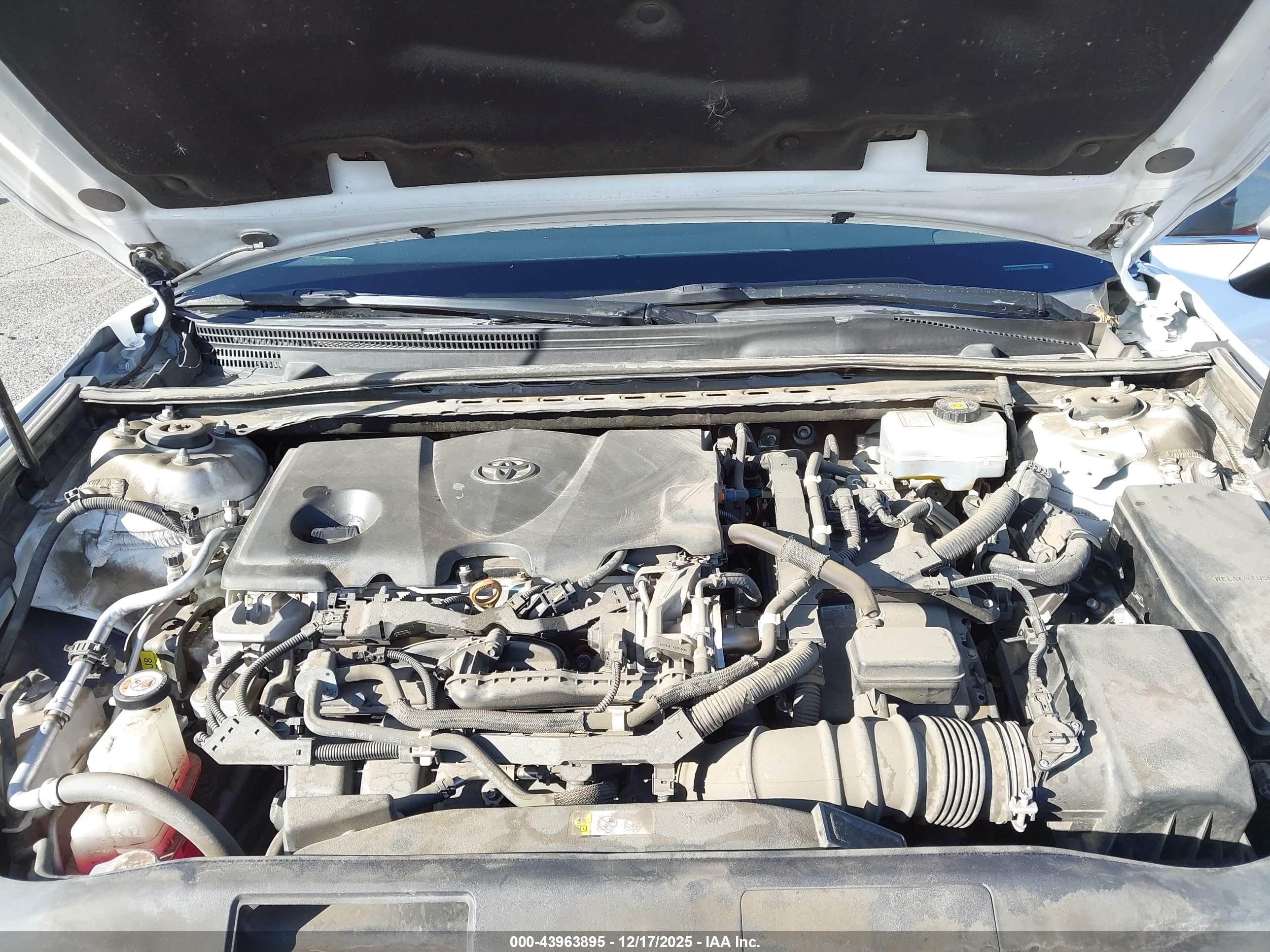 TOYOTA CAMRY image 10