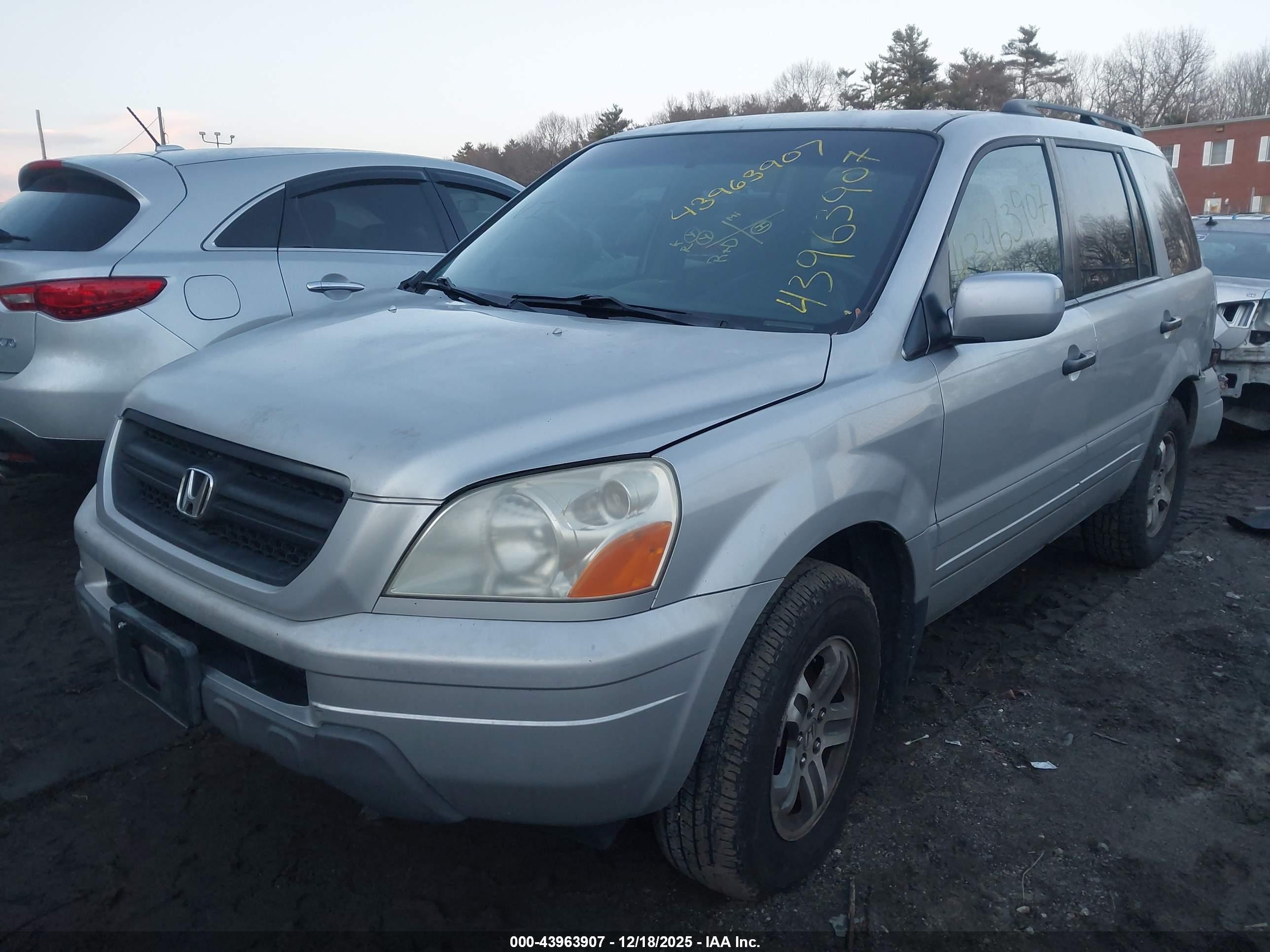 HONDA PILOT image 2