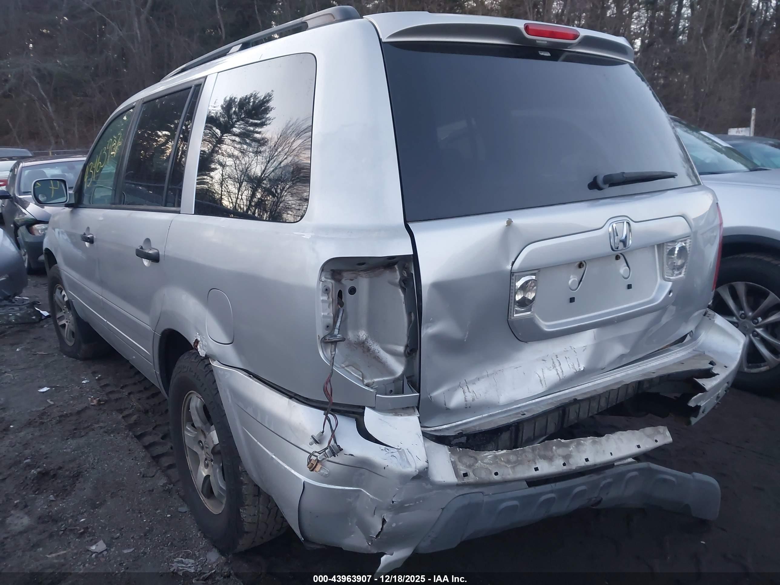 HONDA PILOT image 3