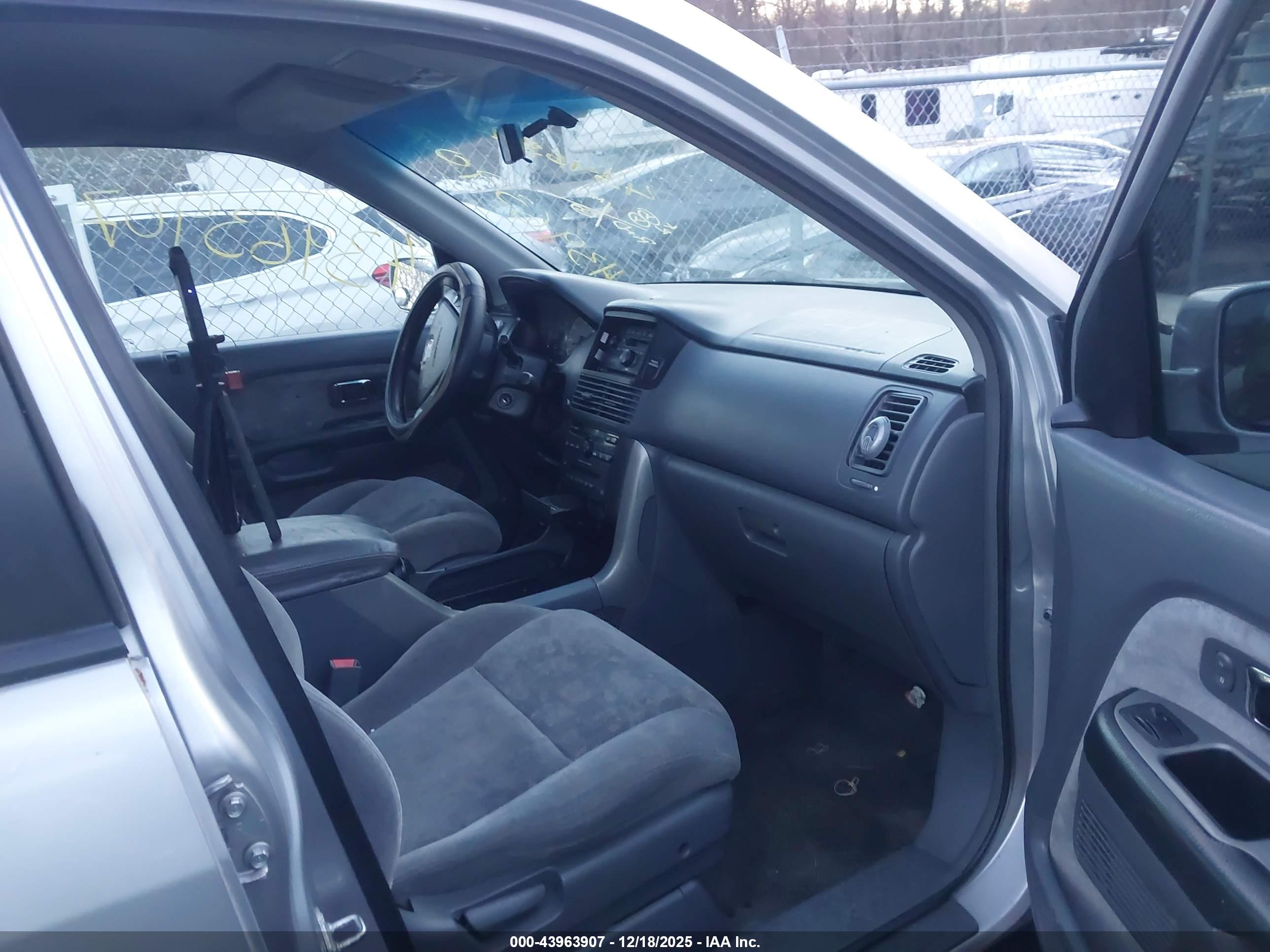 HONDA PILOT image 5