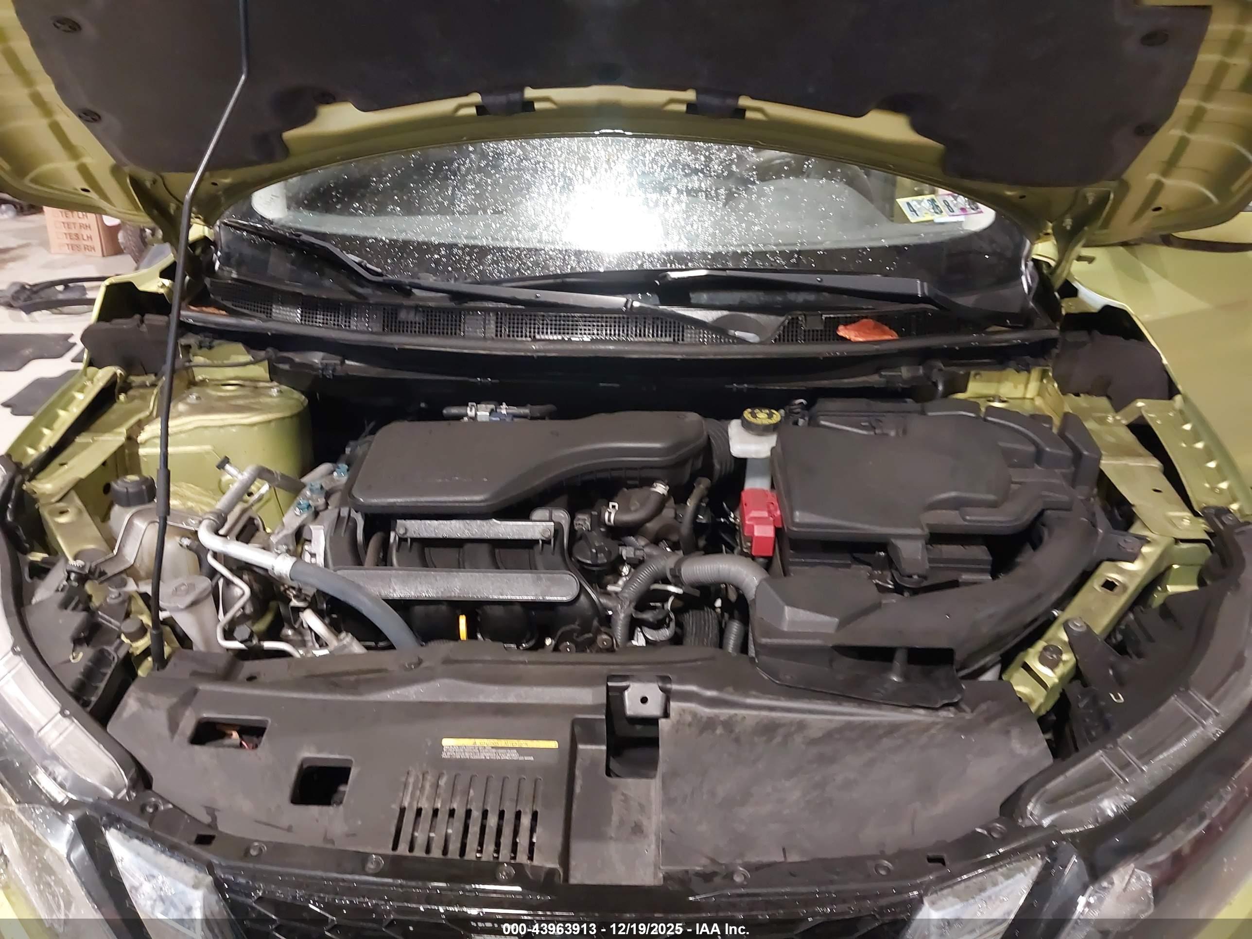 NISSAN ROGUE image 10