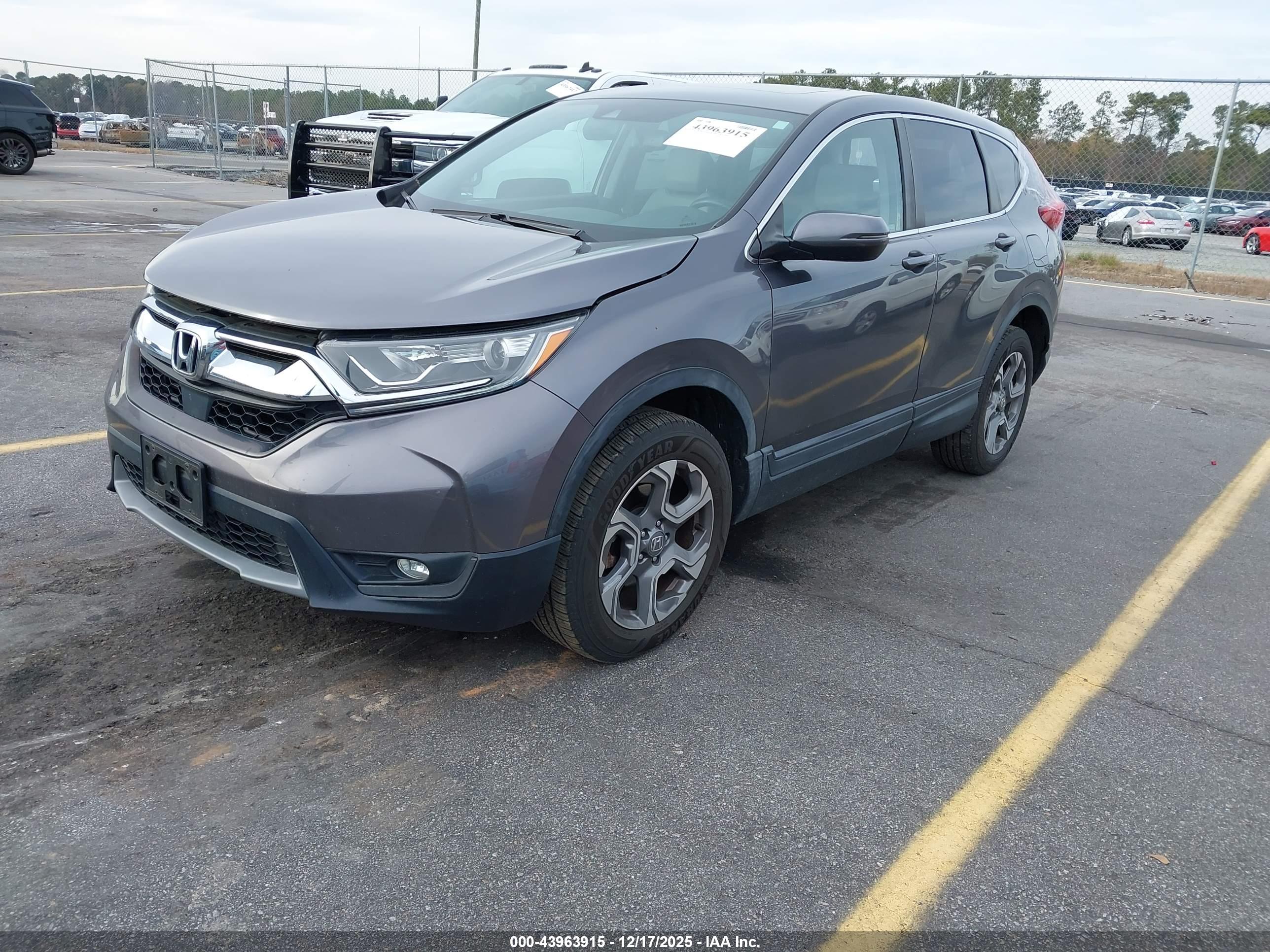 HONDA CR-V image 2