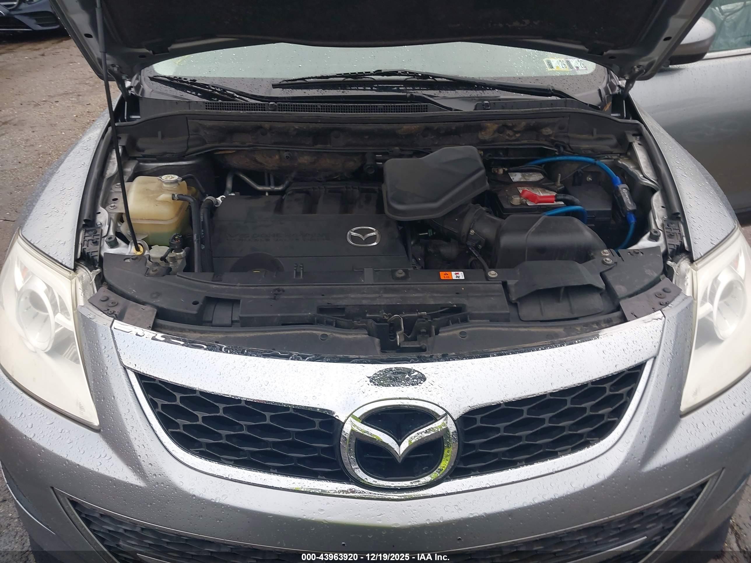 MAZDA CX-9 image 10