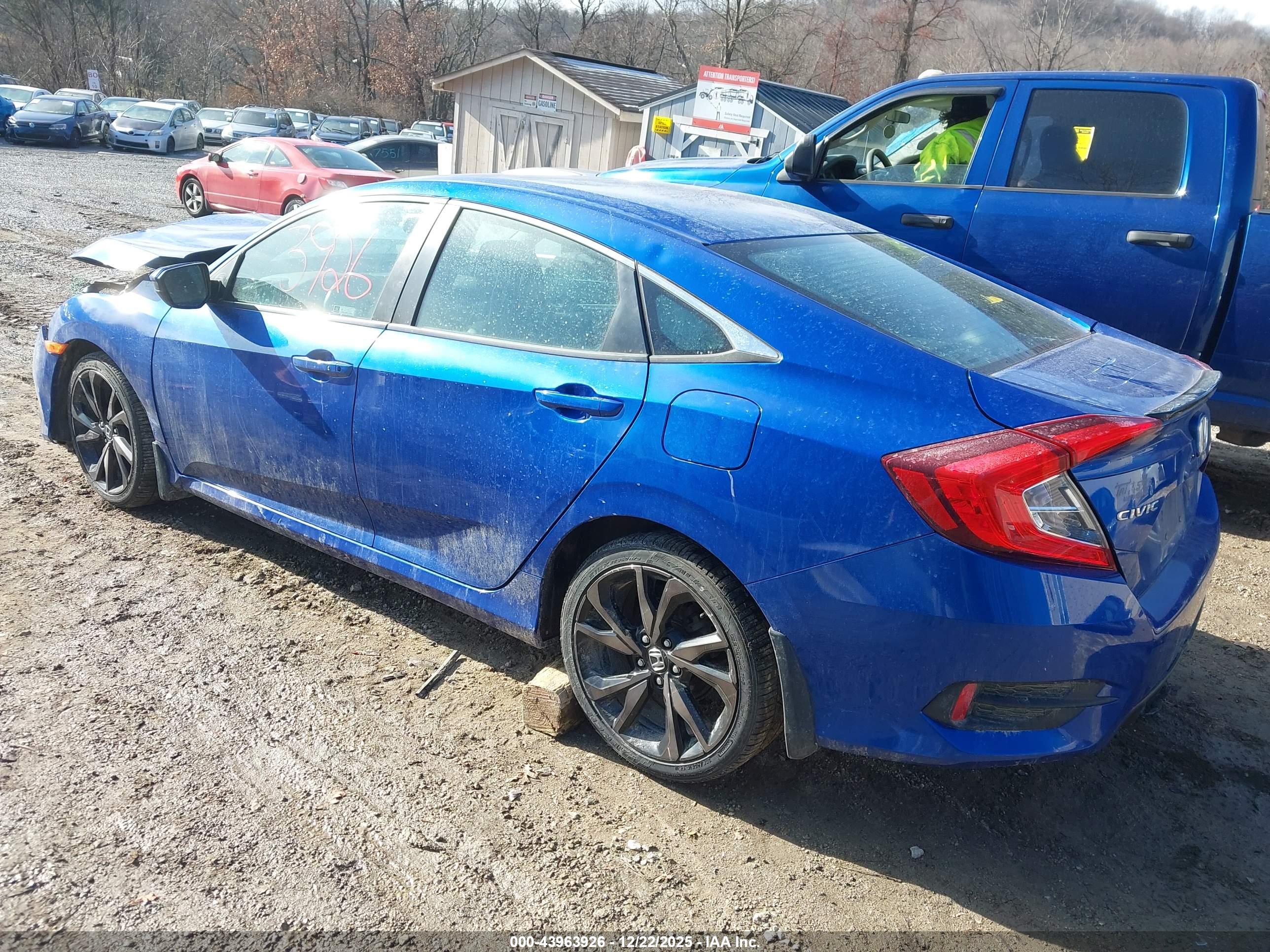 HONDA CIVIC image 3