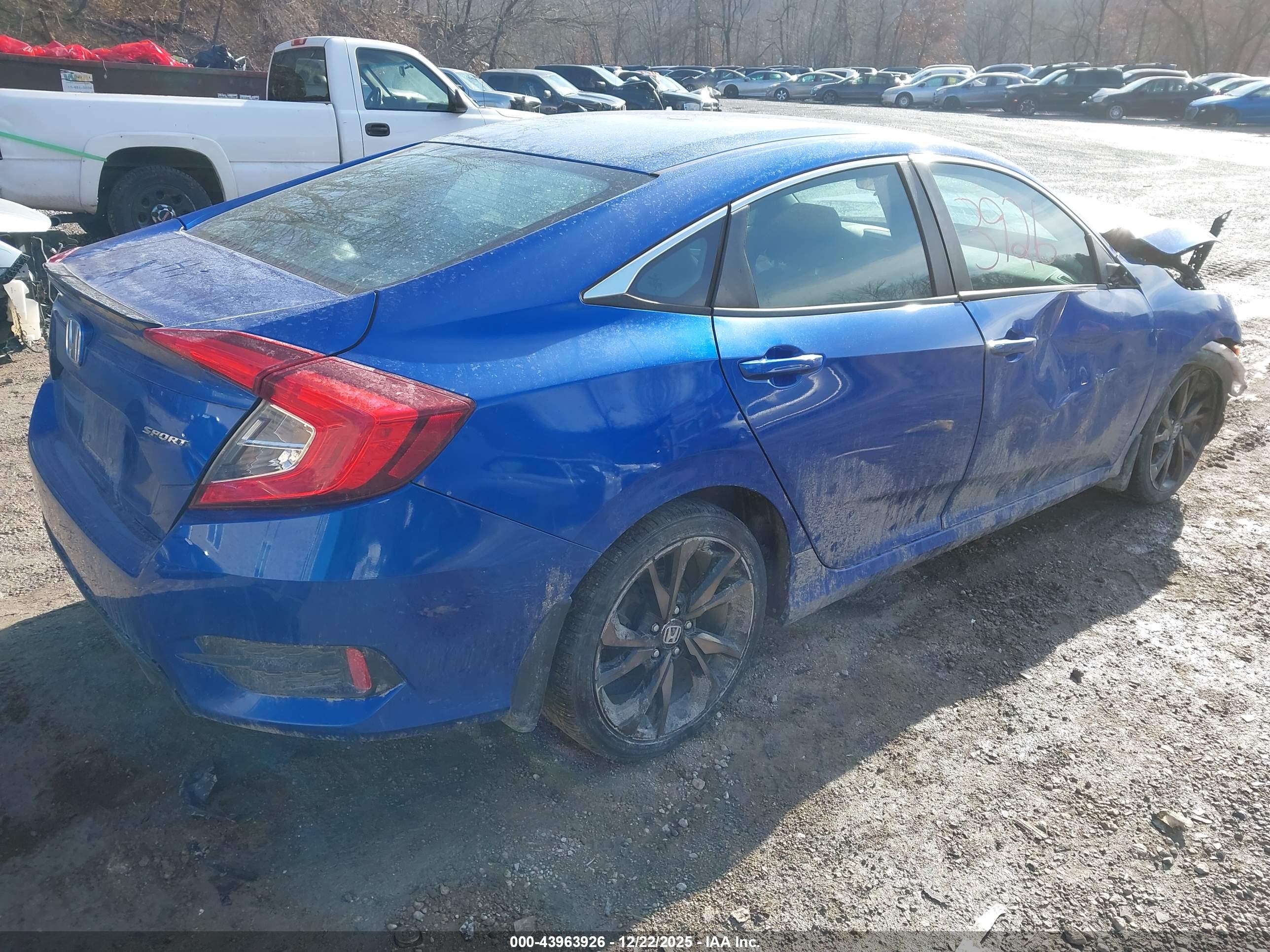 HONDA CIVIC image 4