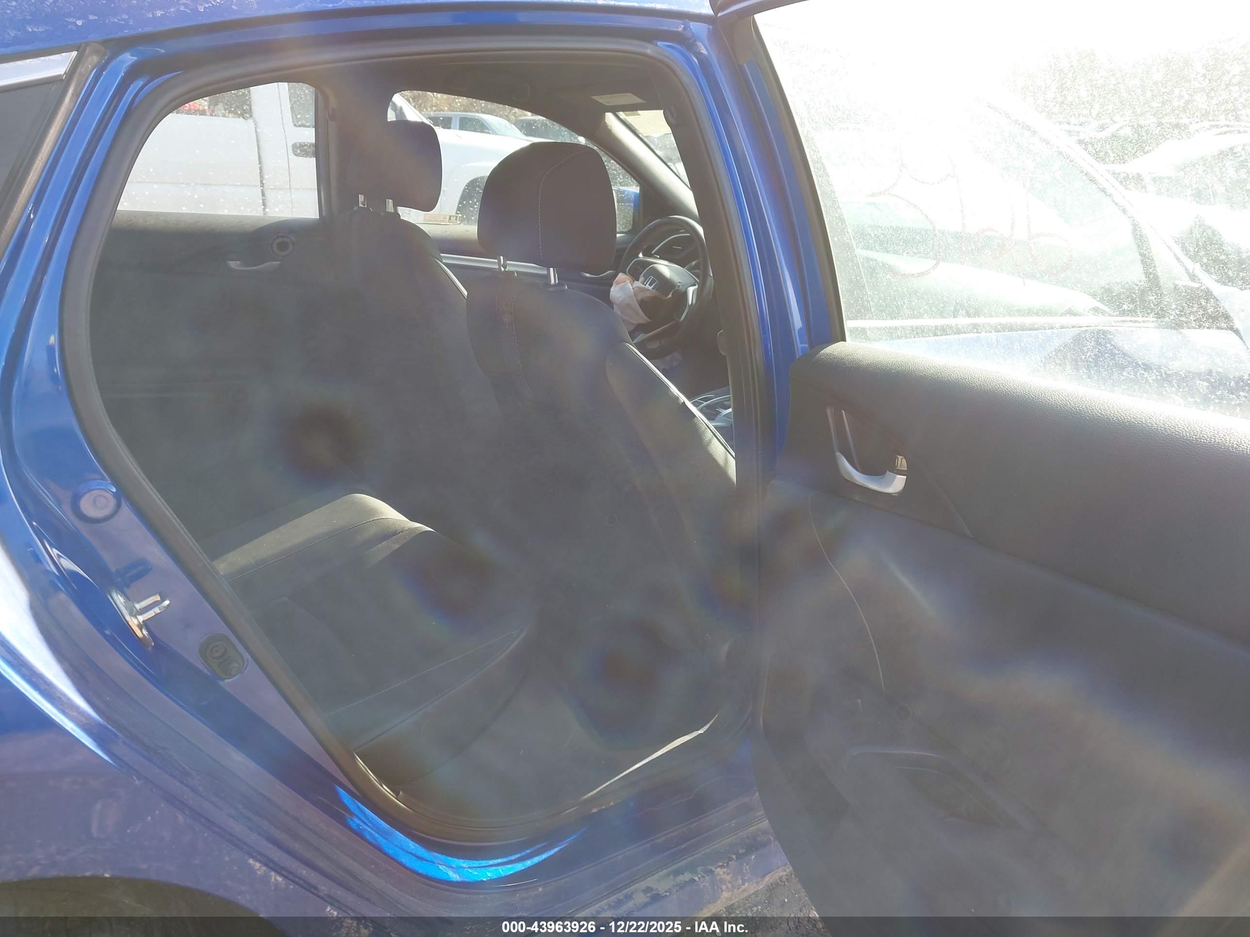 HONDA CIVIC image 8