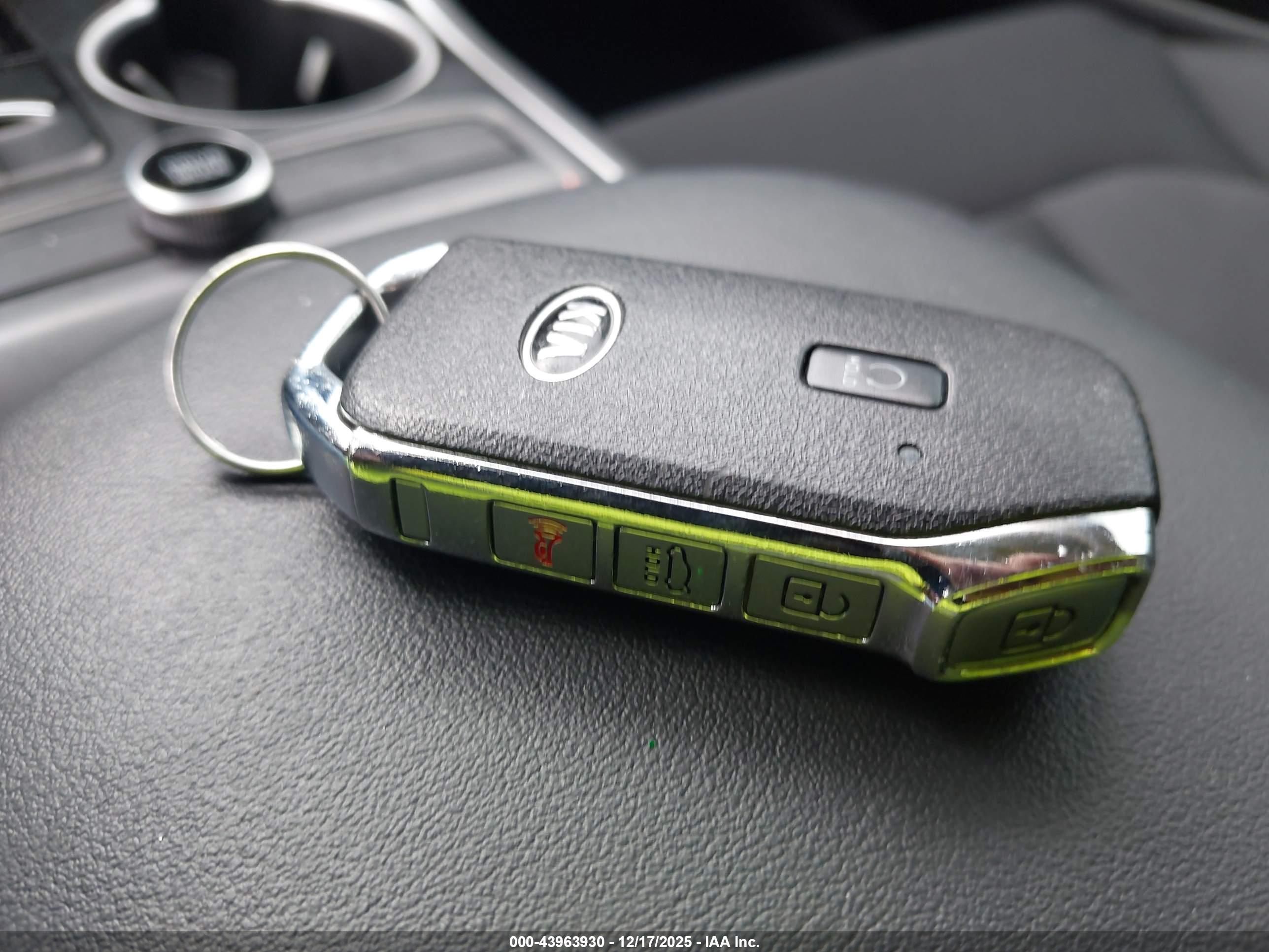 KIA K5 image 11