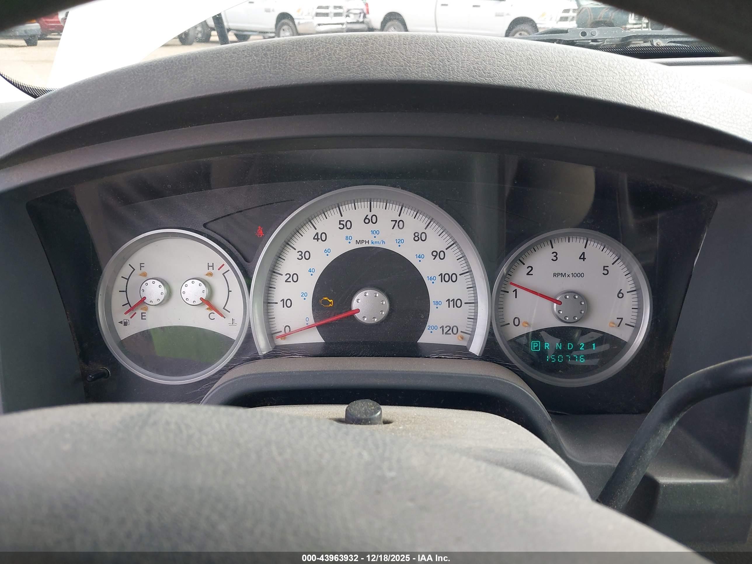 DODGE DAKOTA image 7