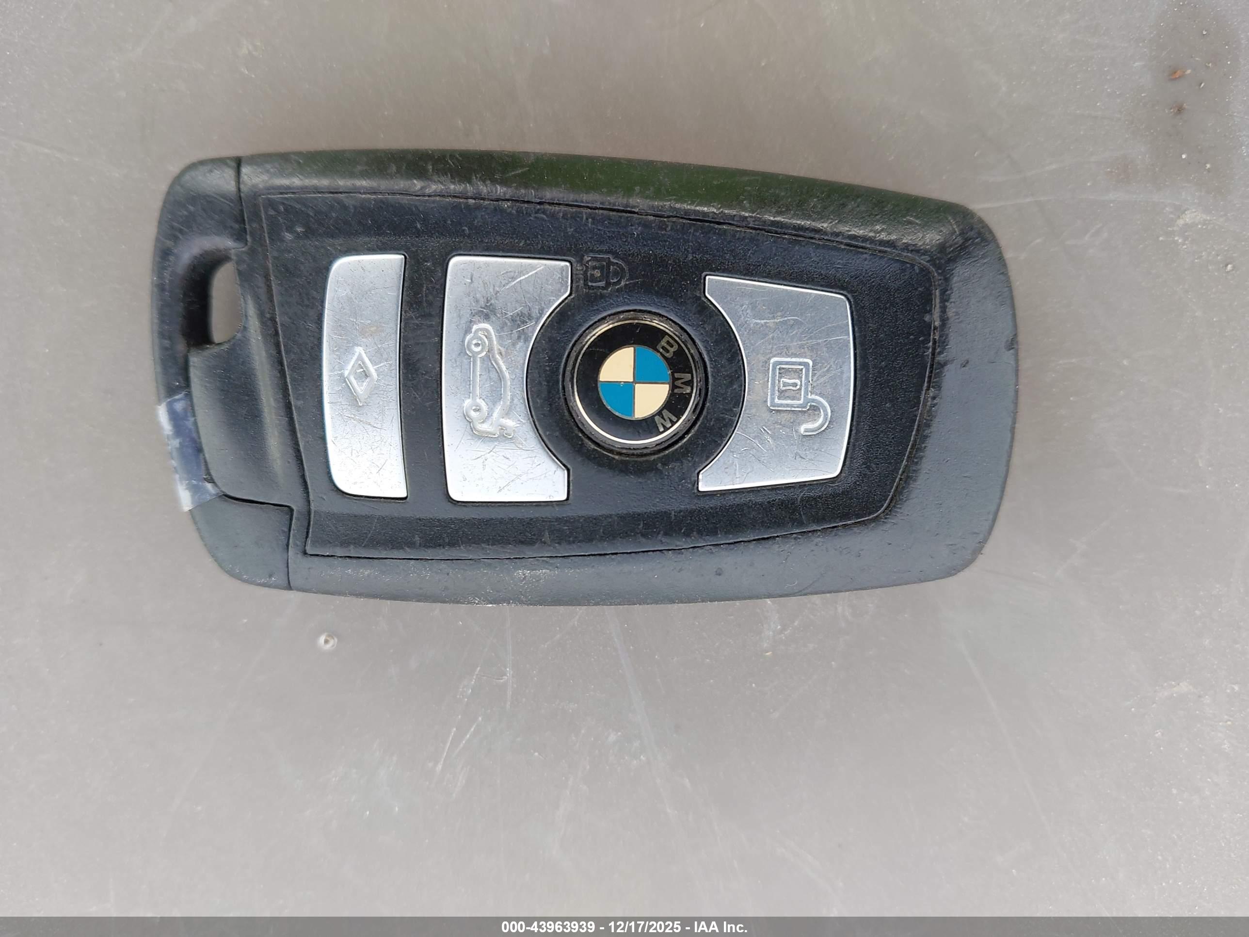 BMW 528I image 11