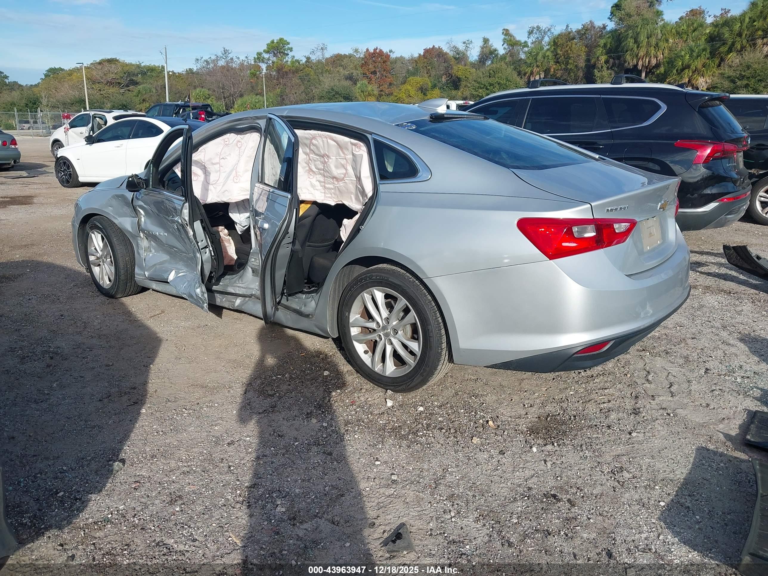 CHEVROLET MALIBU image 3