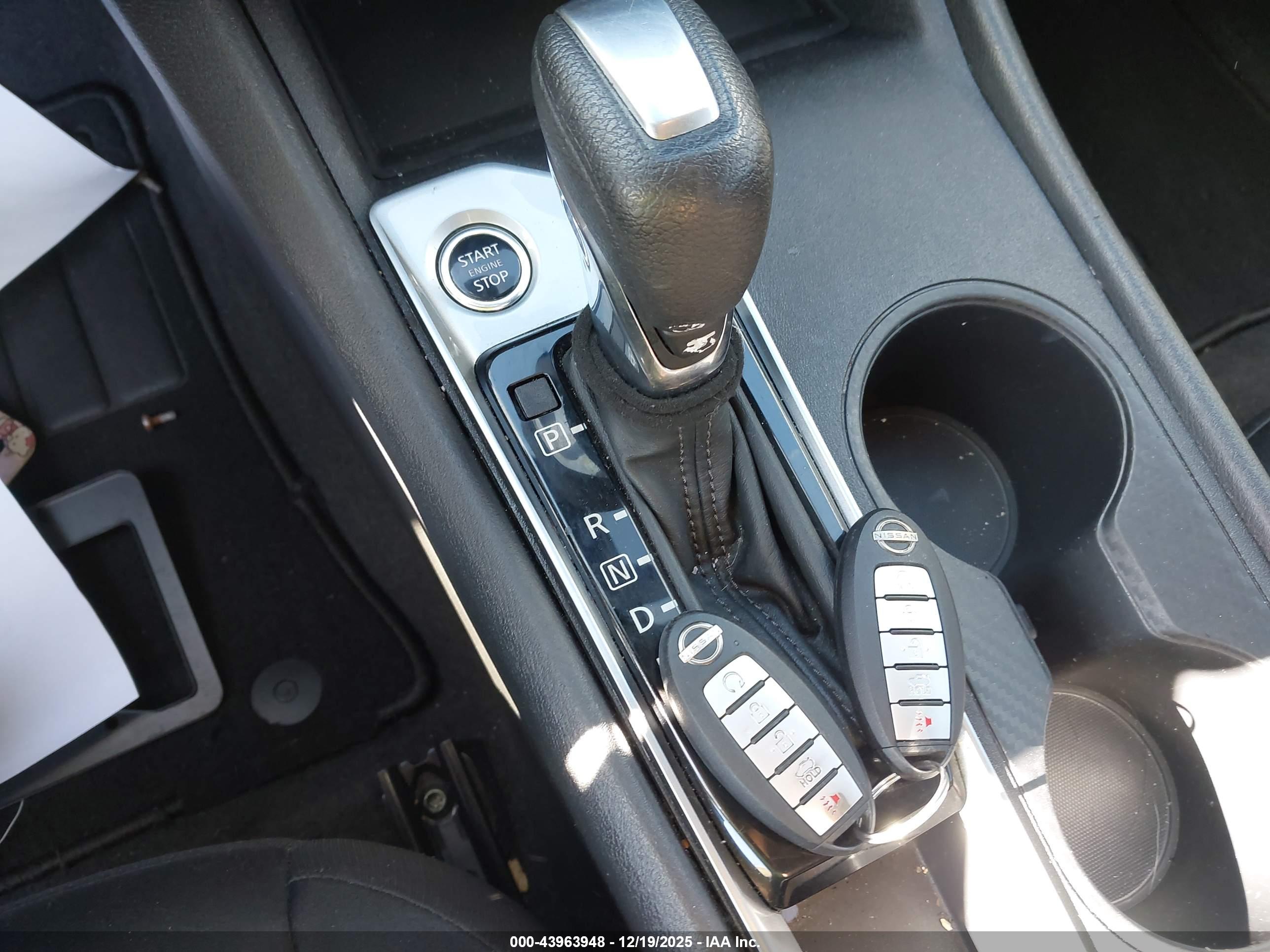 NISSAN ALTIMA image 11