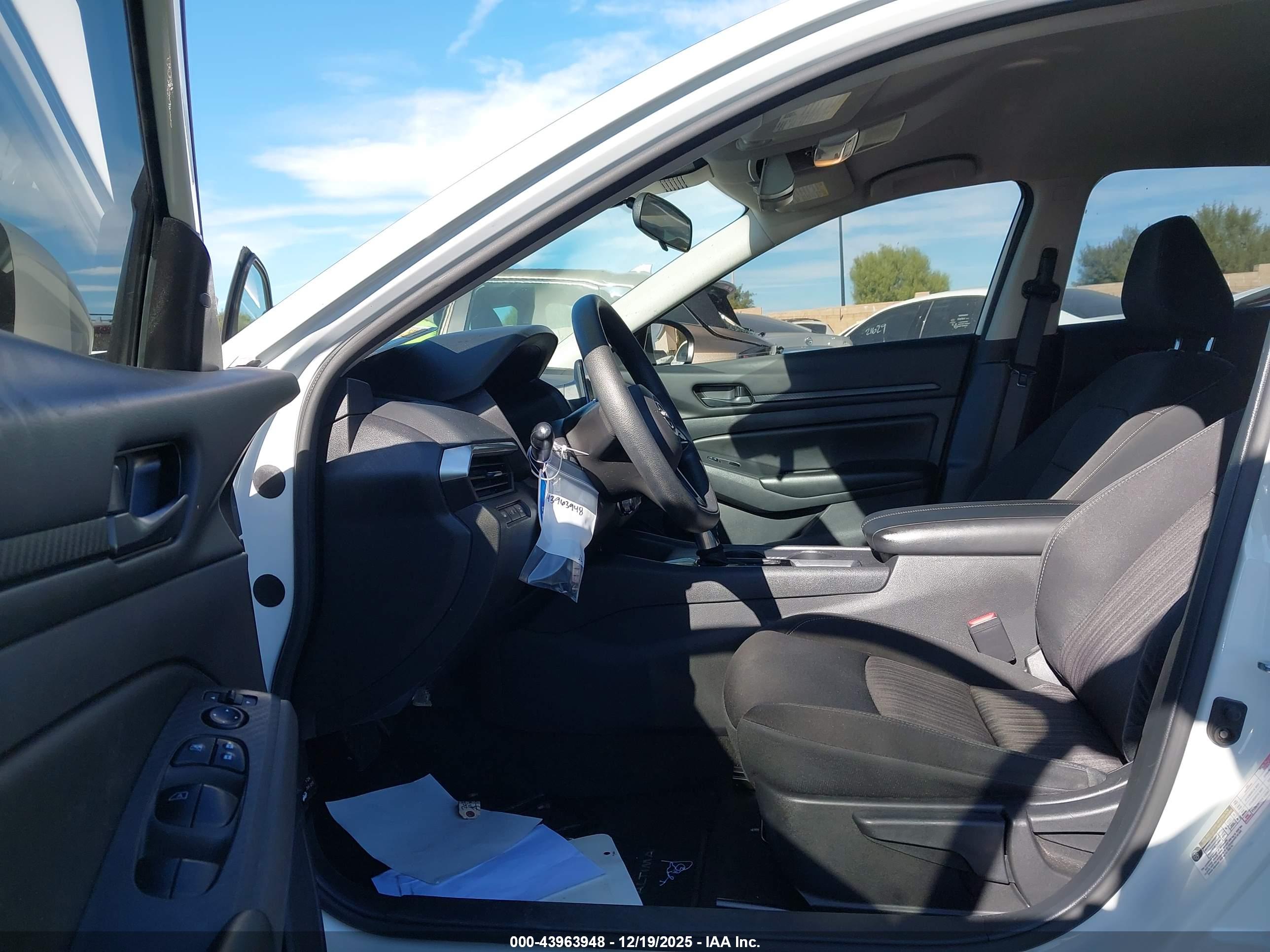 NISSAN ALTIMA image 5