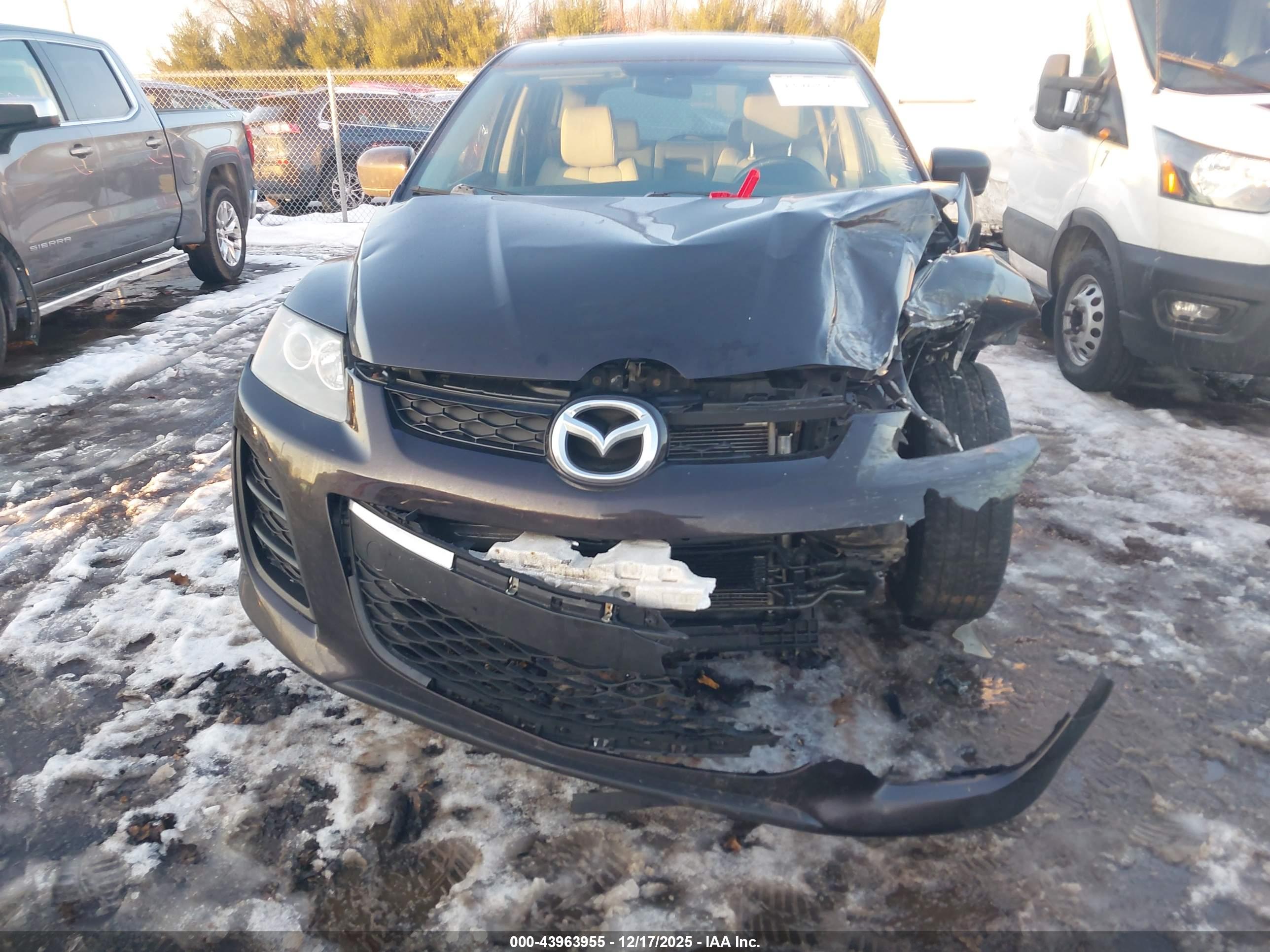 MAZDA CX-7 image 6