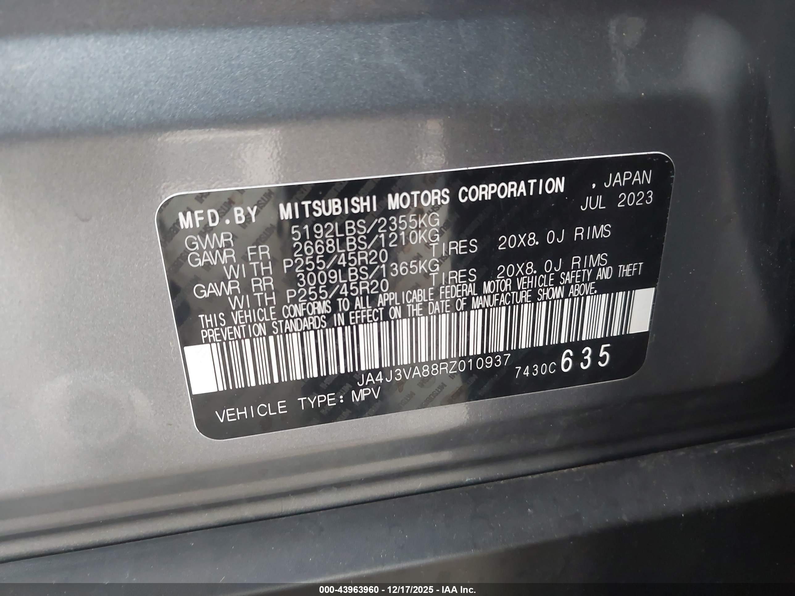MITSUBISHI OUTLANDER image 9
