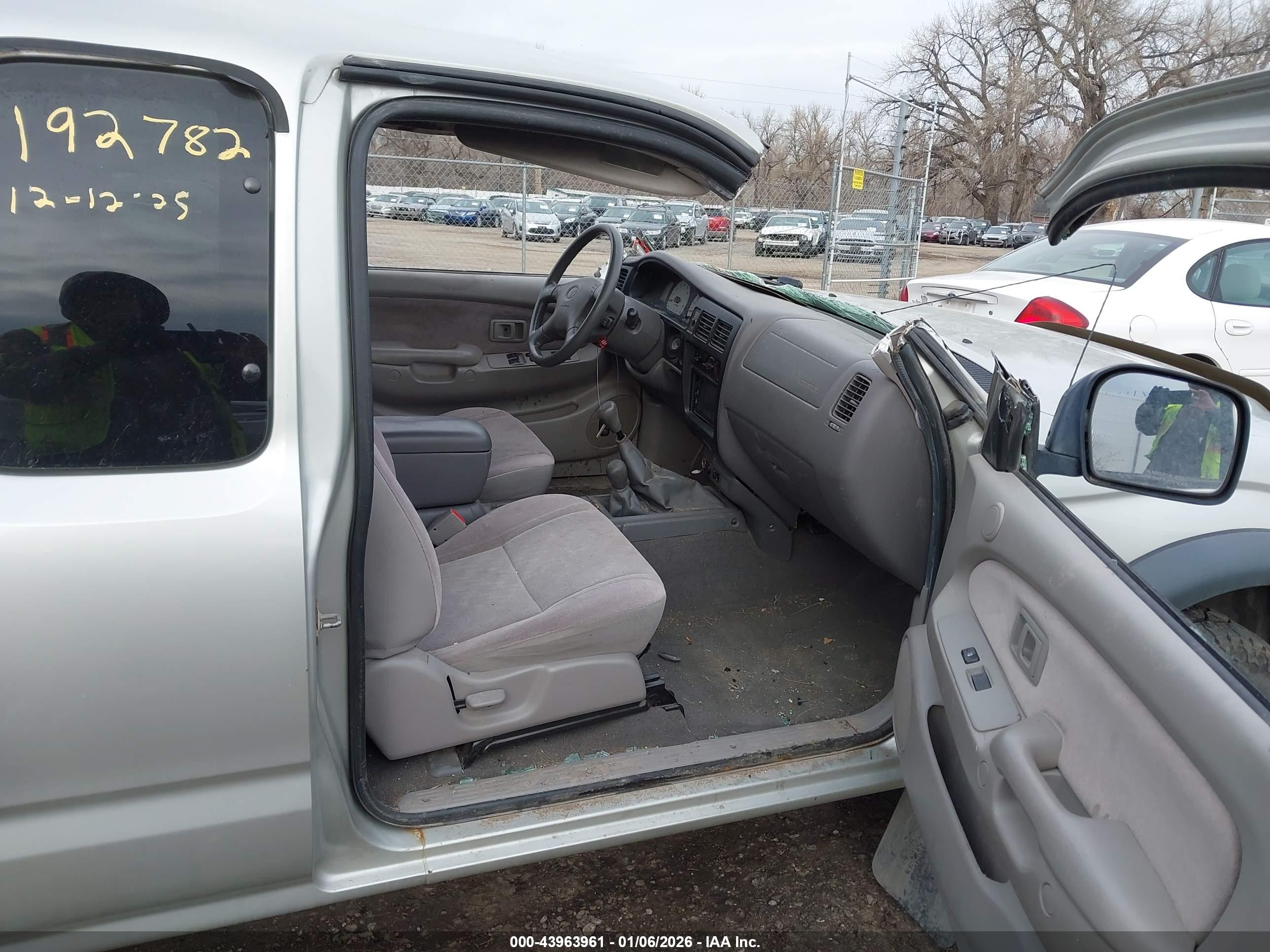 TOYOTA TACOMA image 5