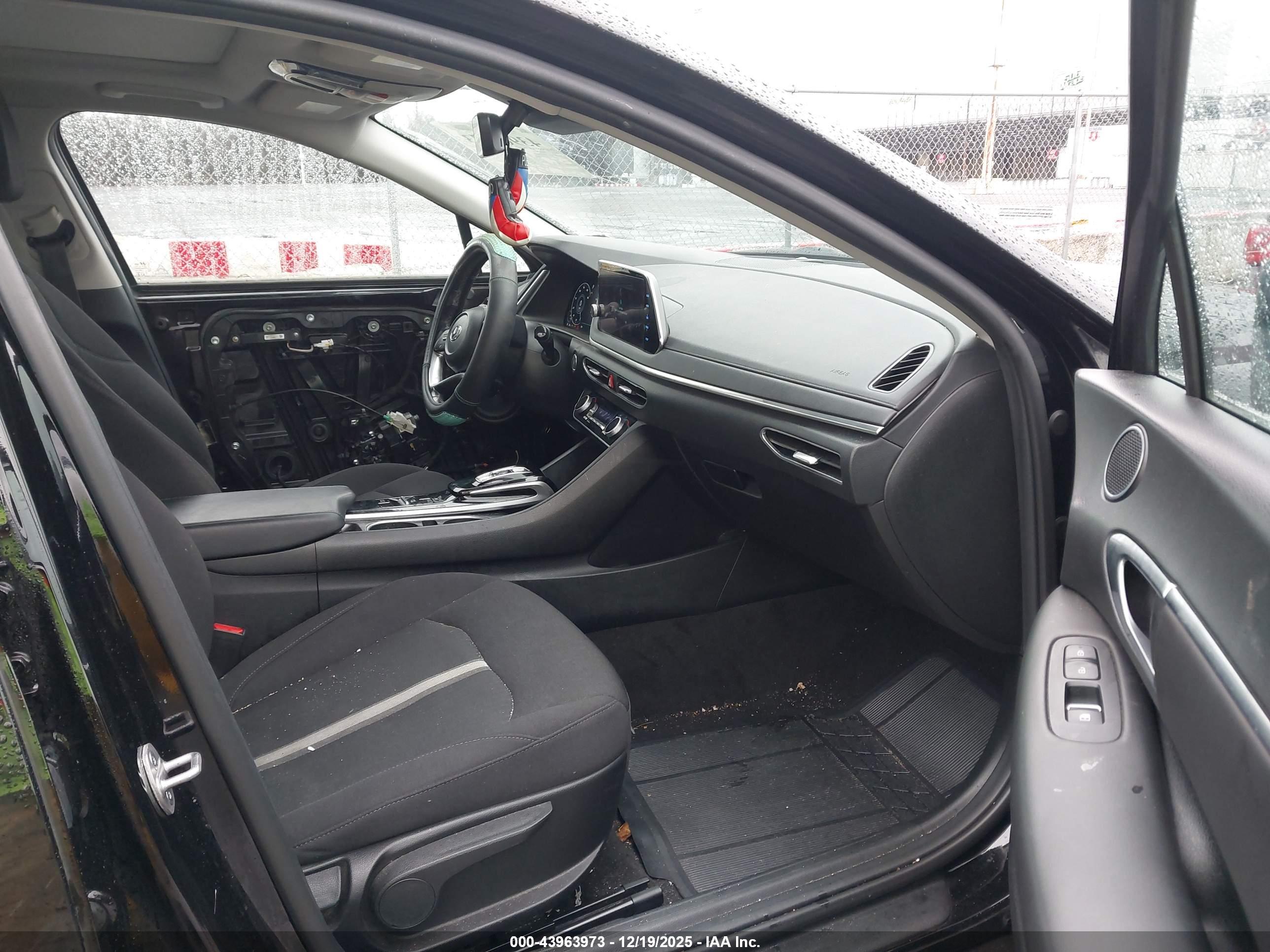 HYUNDAI SONATA image 5