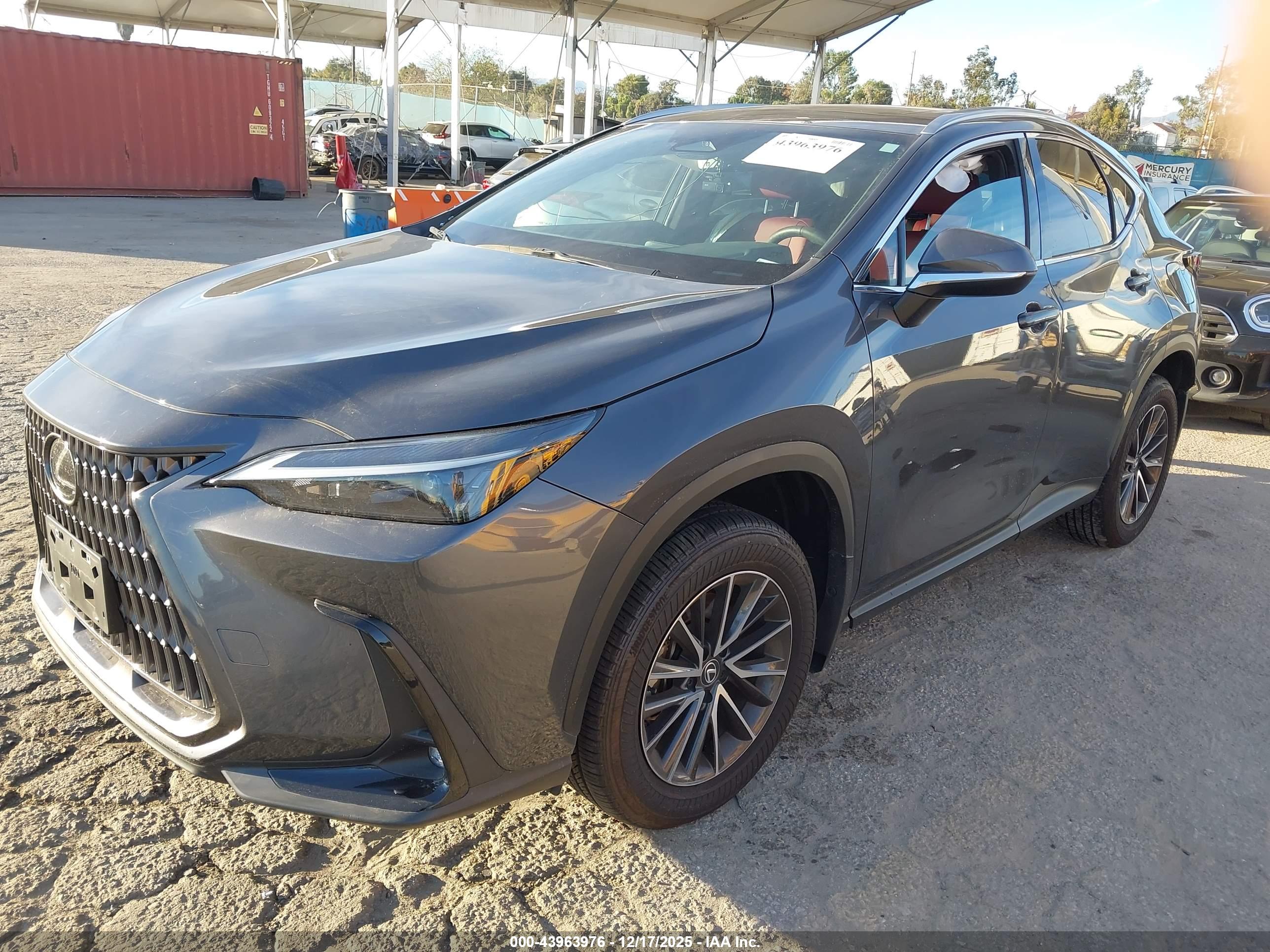LEXUS NX image 2