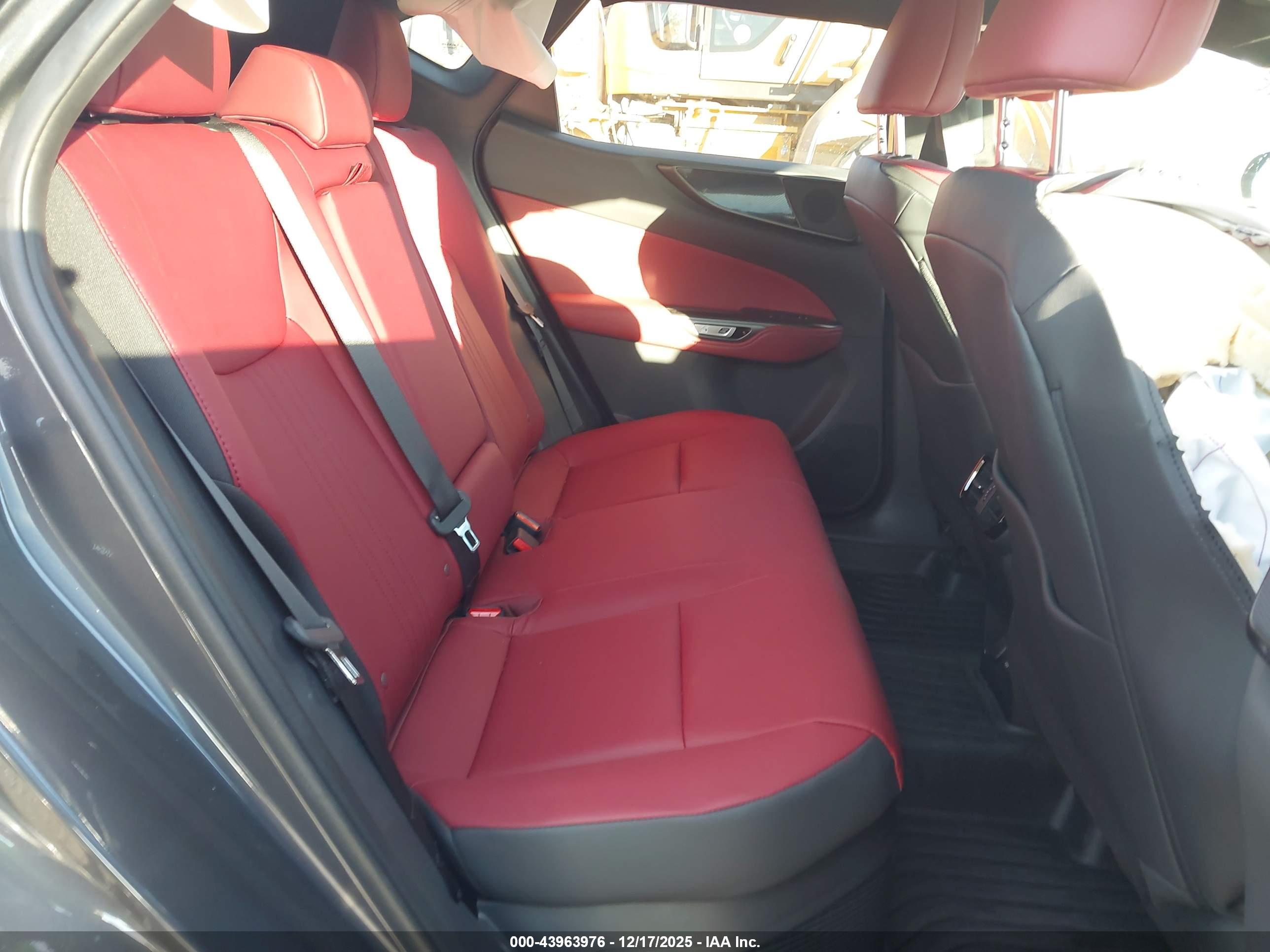 LEXUS NX image 8