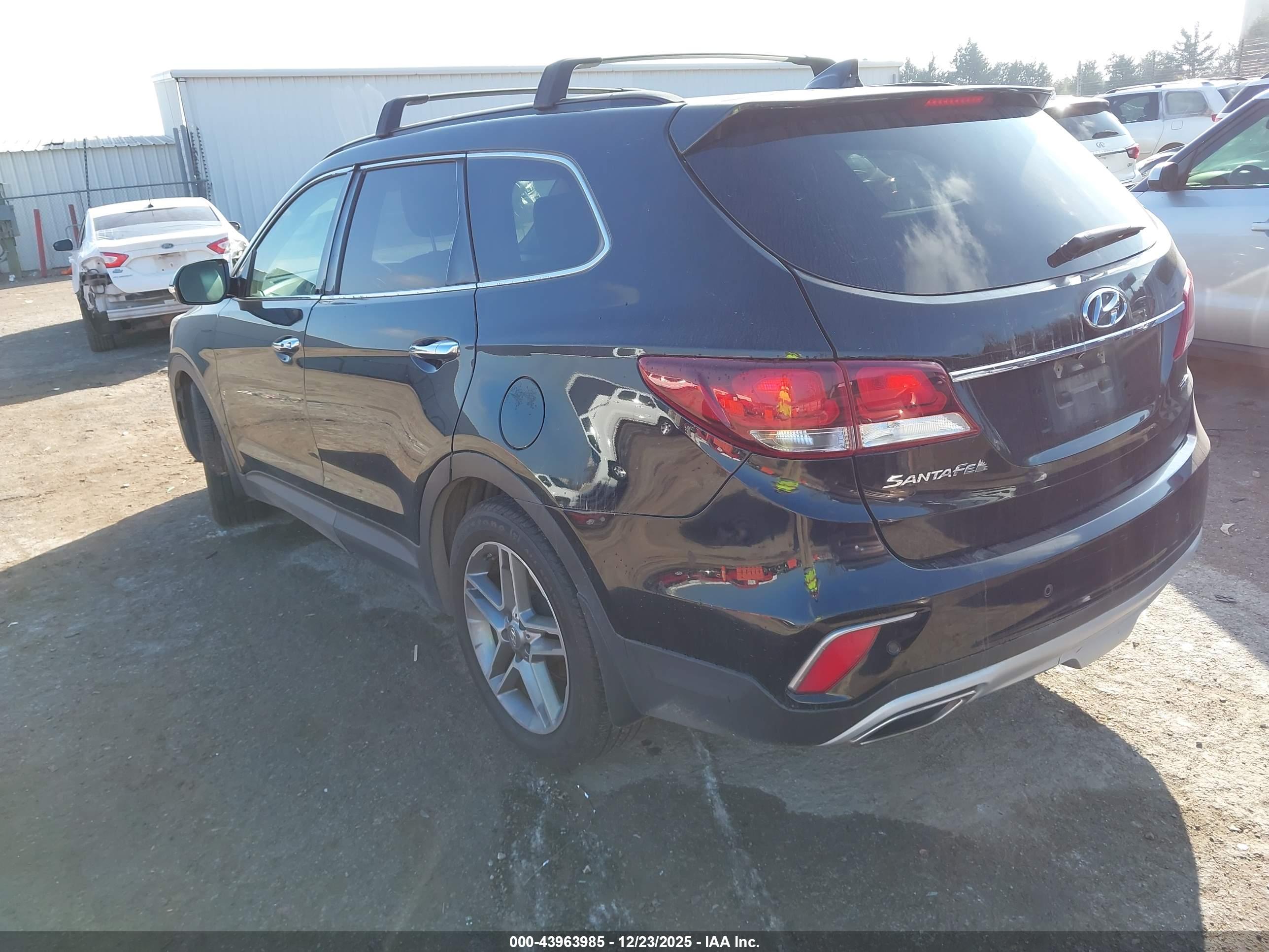 HYUNDAI SANTA image 3