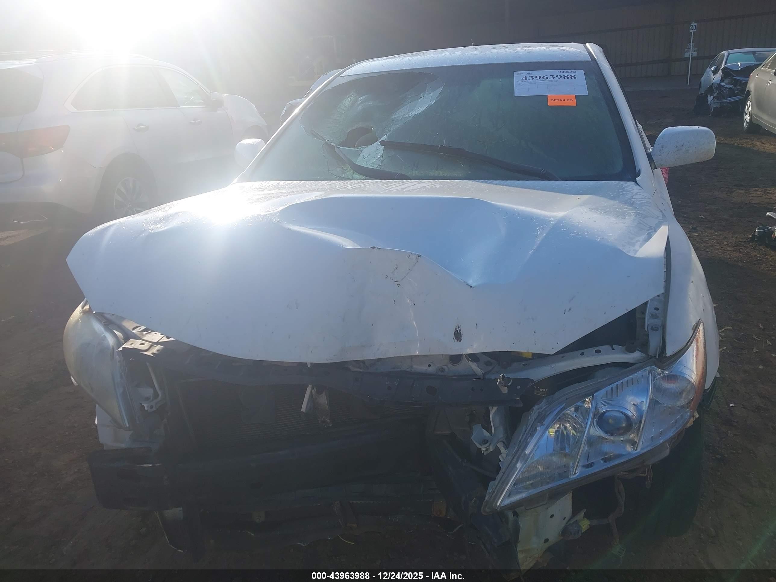 TOYOTA CAMRY image 6