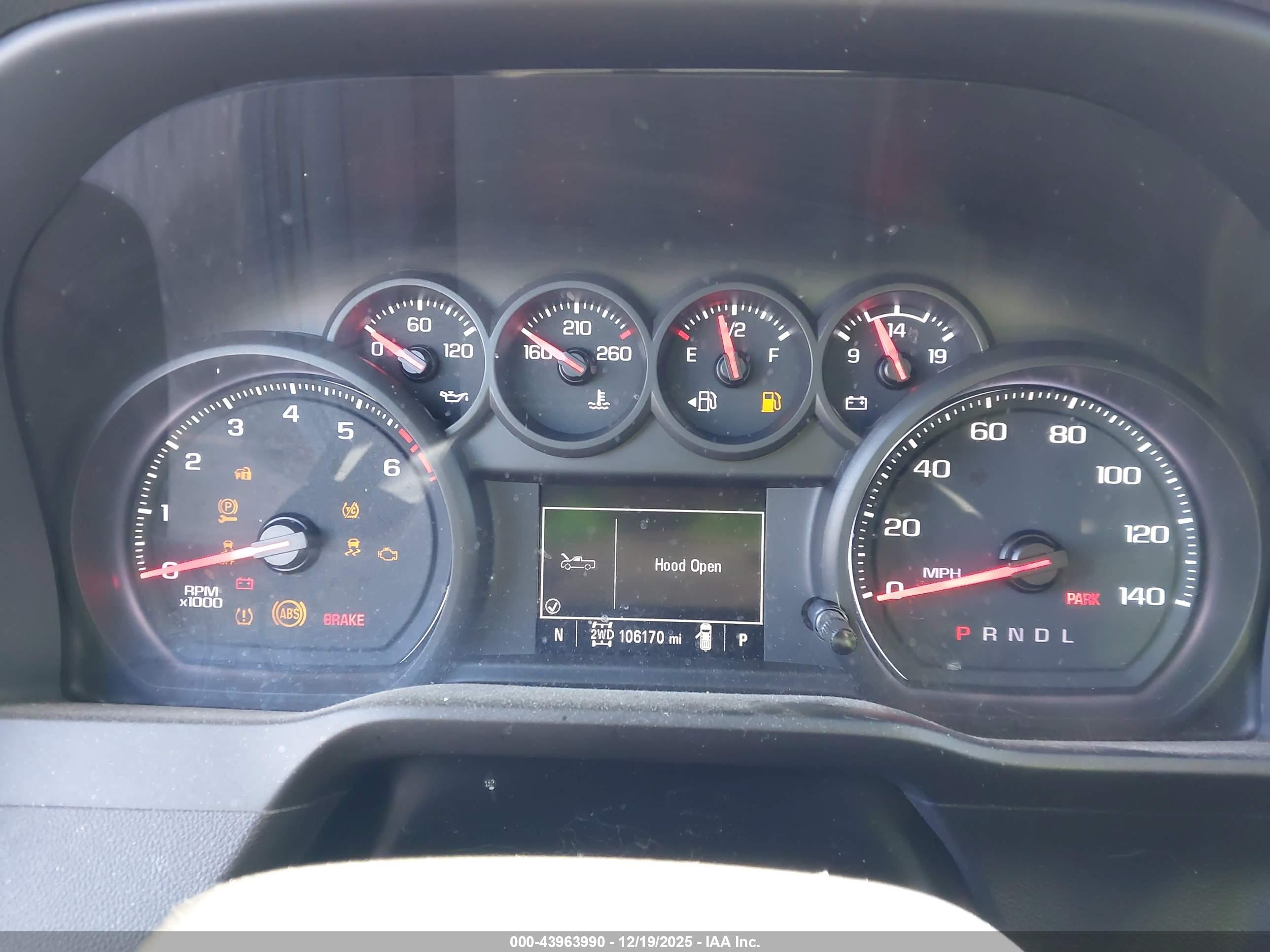 CHEVROLET SILVERADO image 7