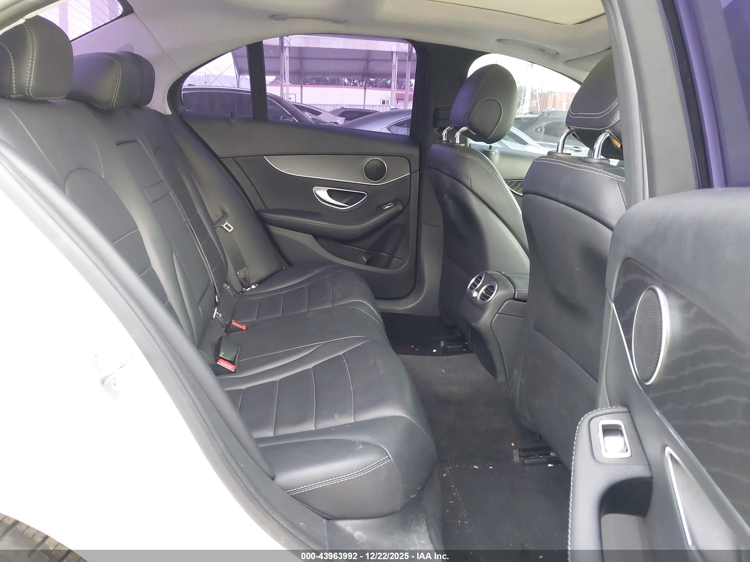 MERCEDES-BENZ C image 8