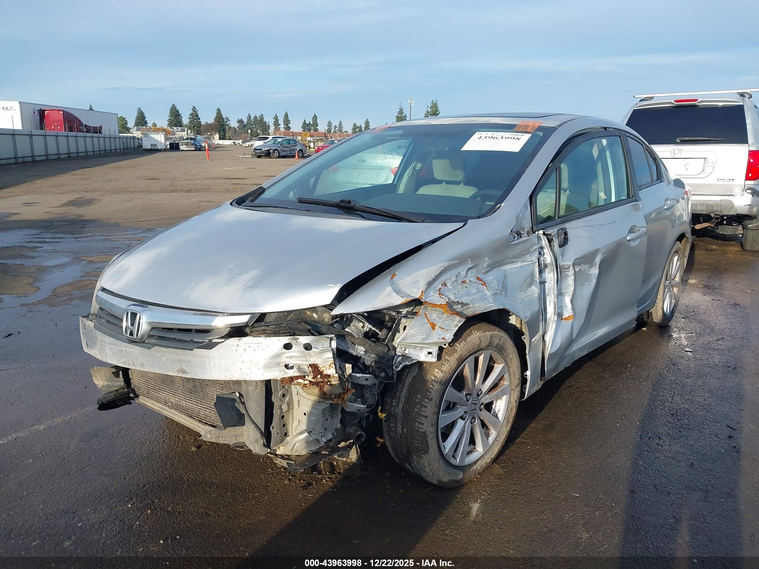HONDA CIVIC image 2