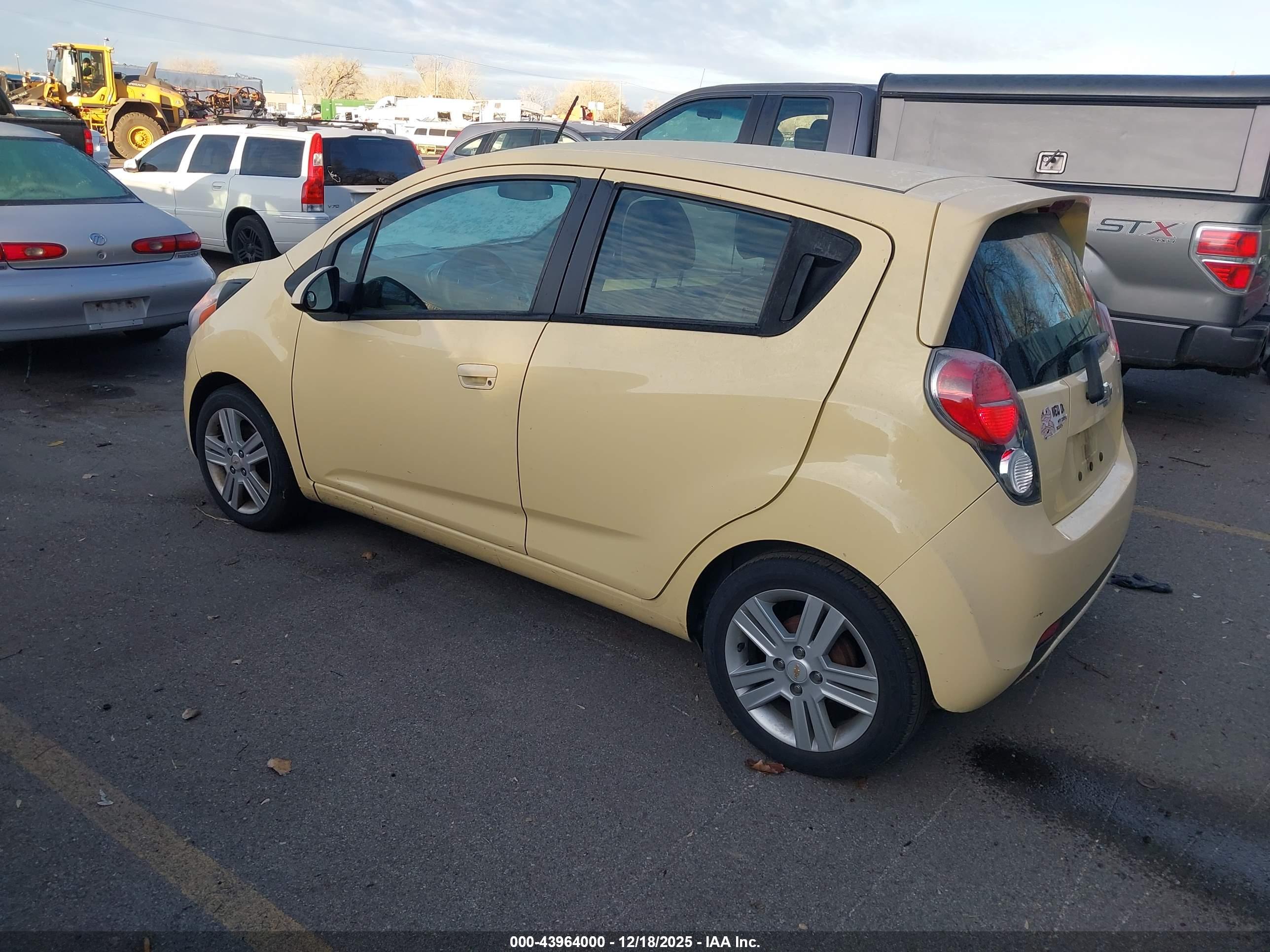 CHEVROLET SPARK image 3