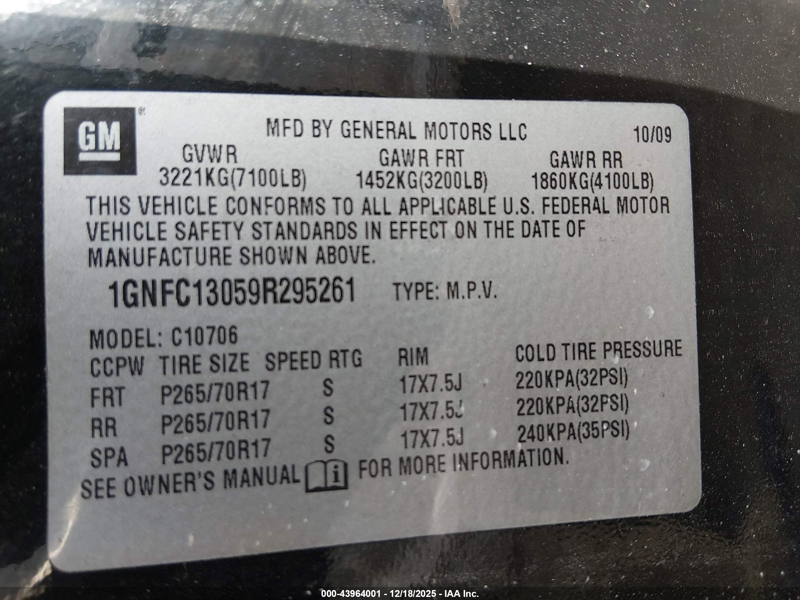 CHEVROLET TAHOE image 9