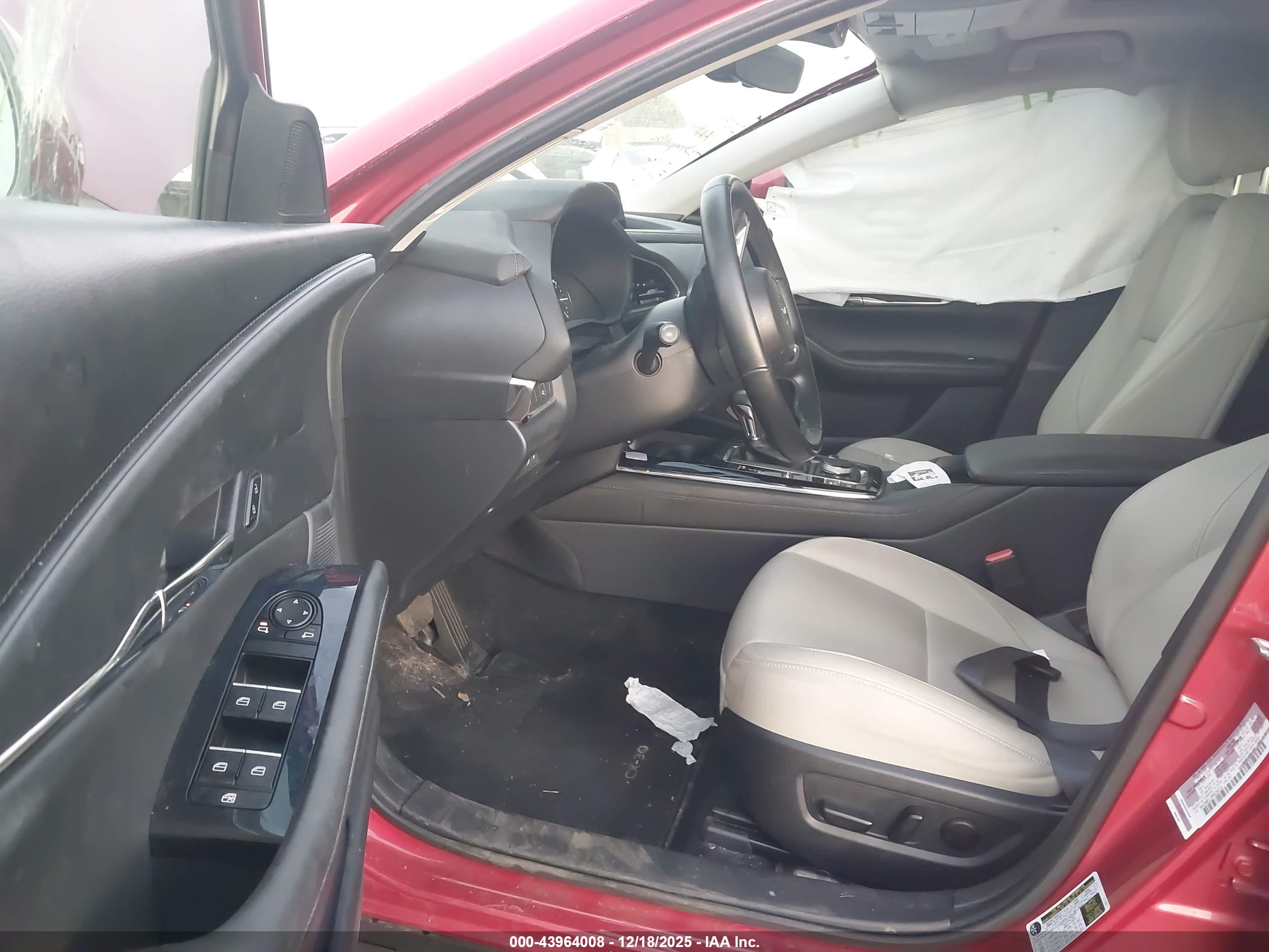 MAZDA CX-30 image 5