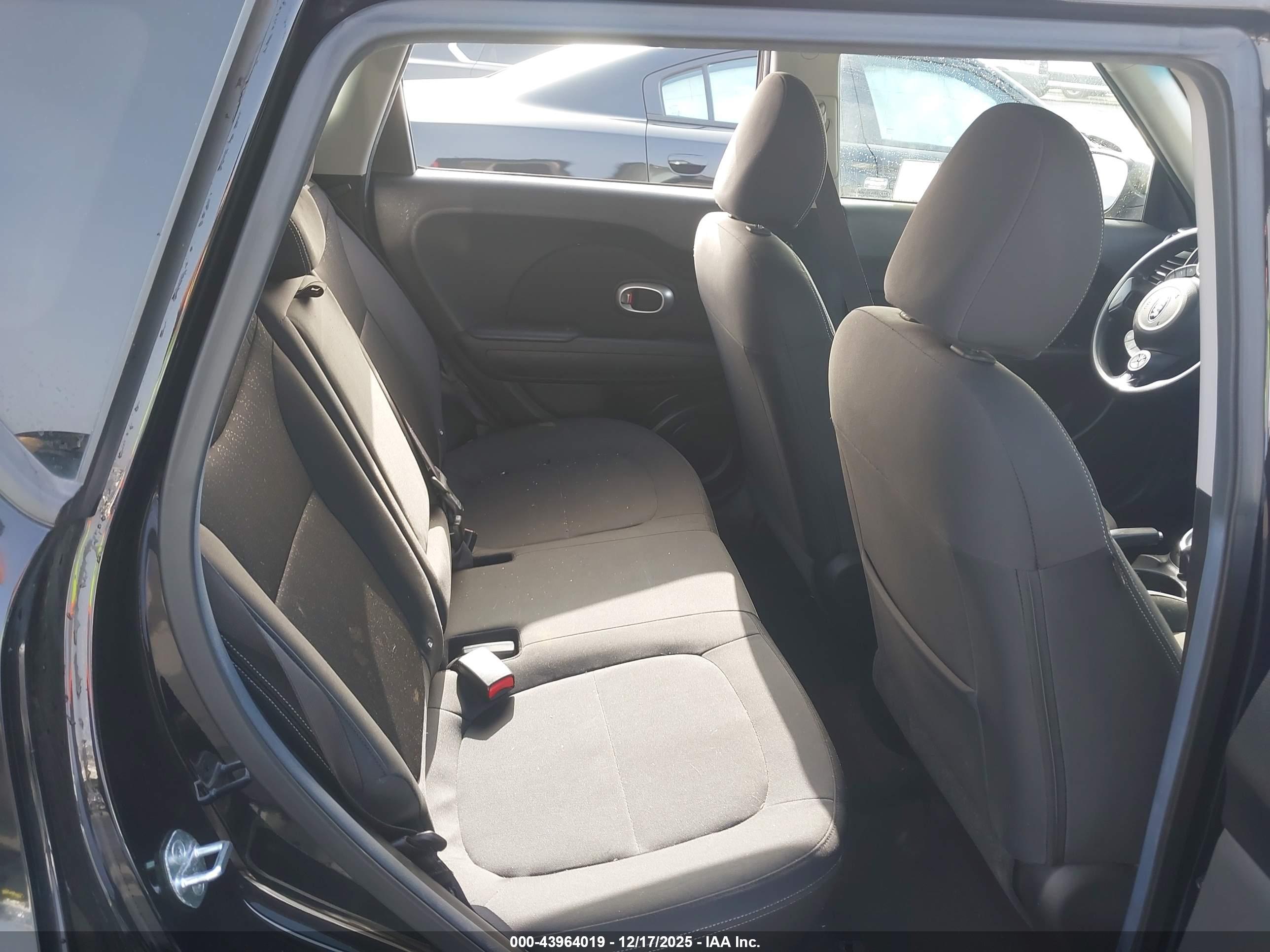 KIA SOUL image 8