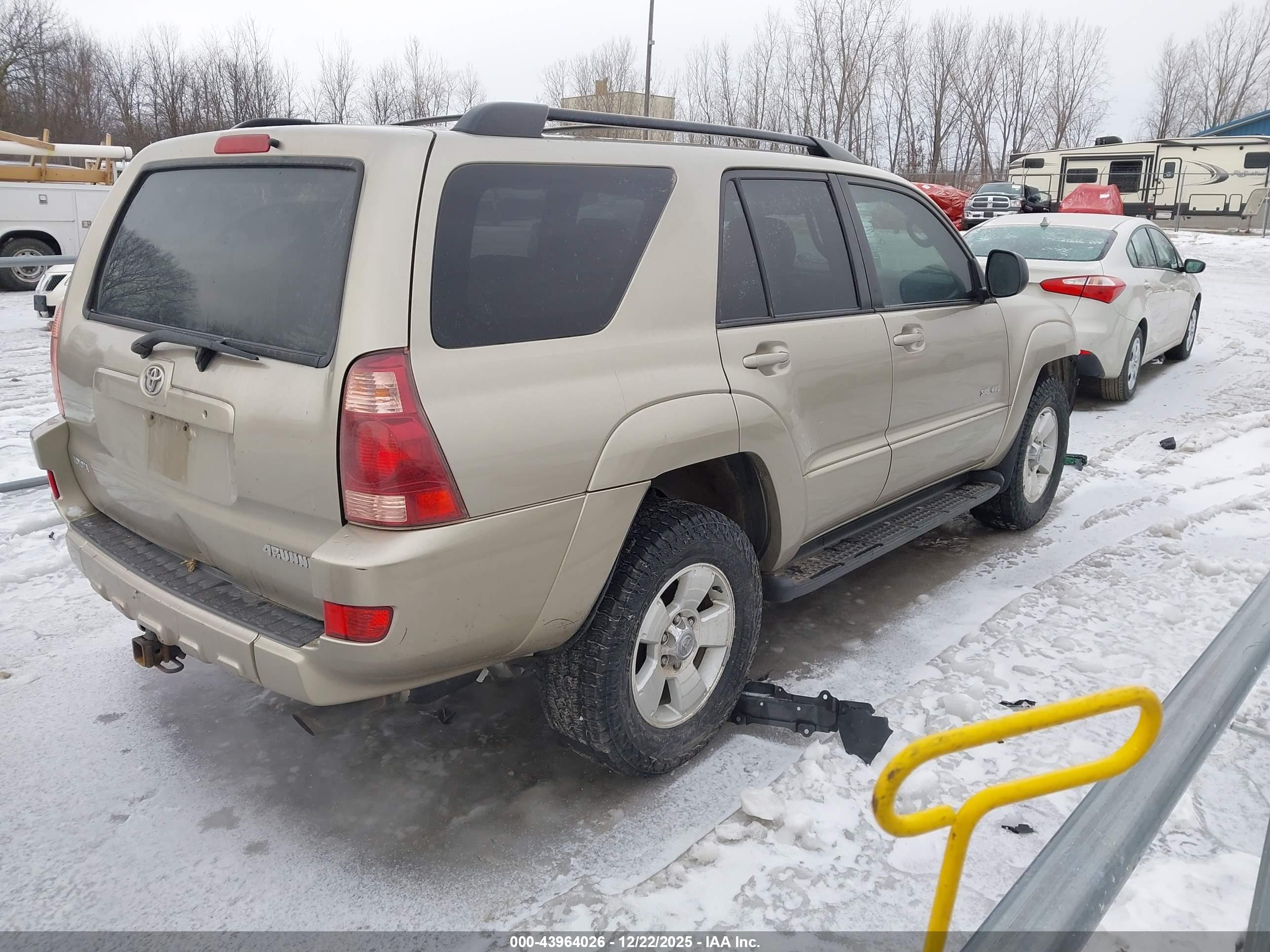 TOYOTA 4RUNNER image 4