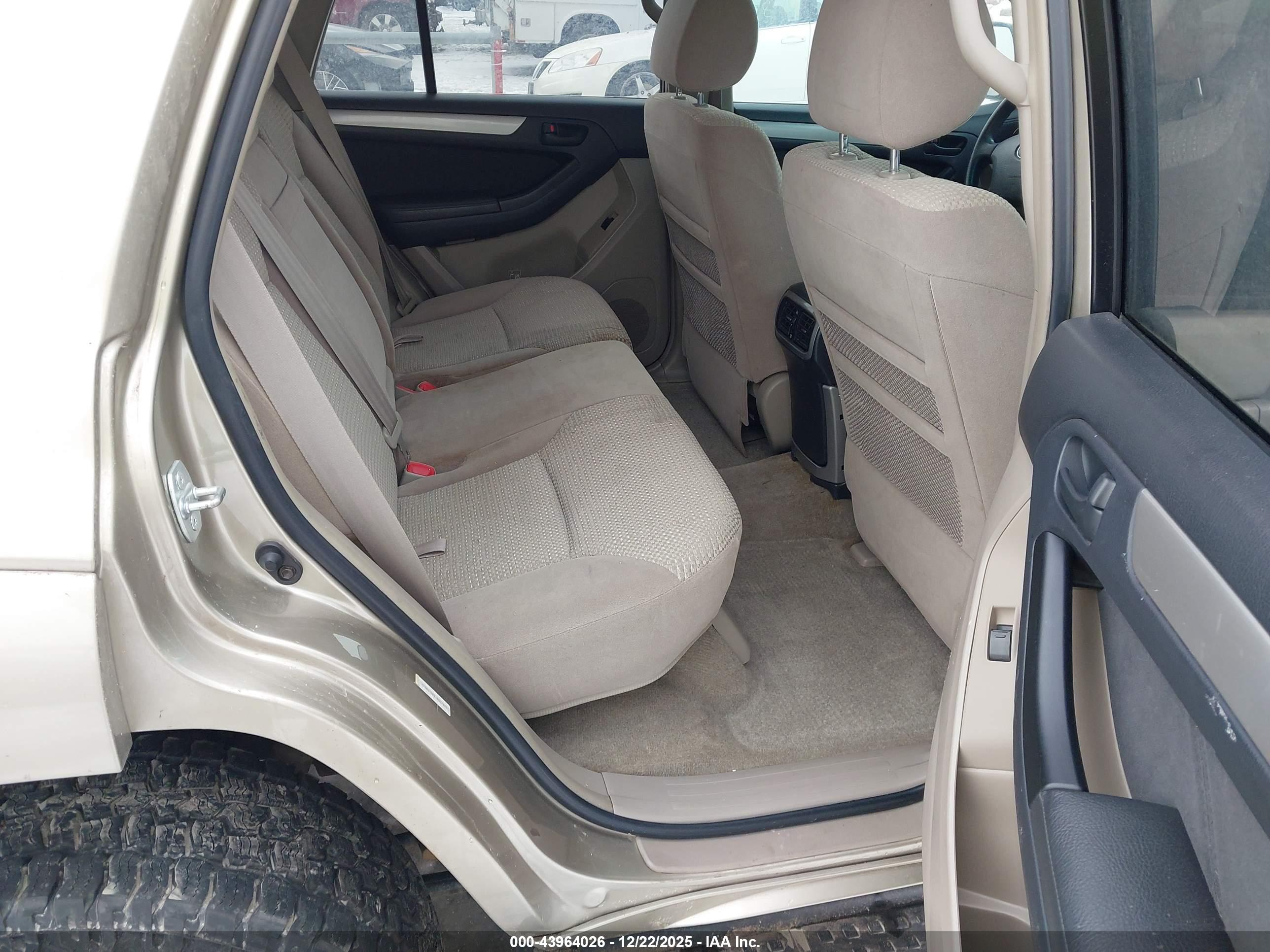 TOYOTA 4RUNNER image 8