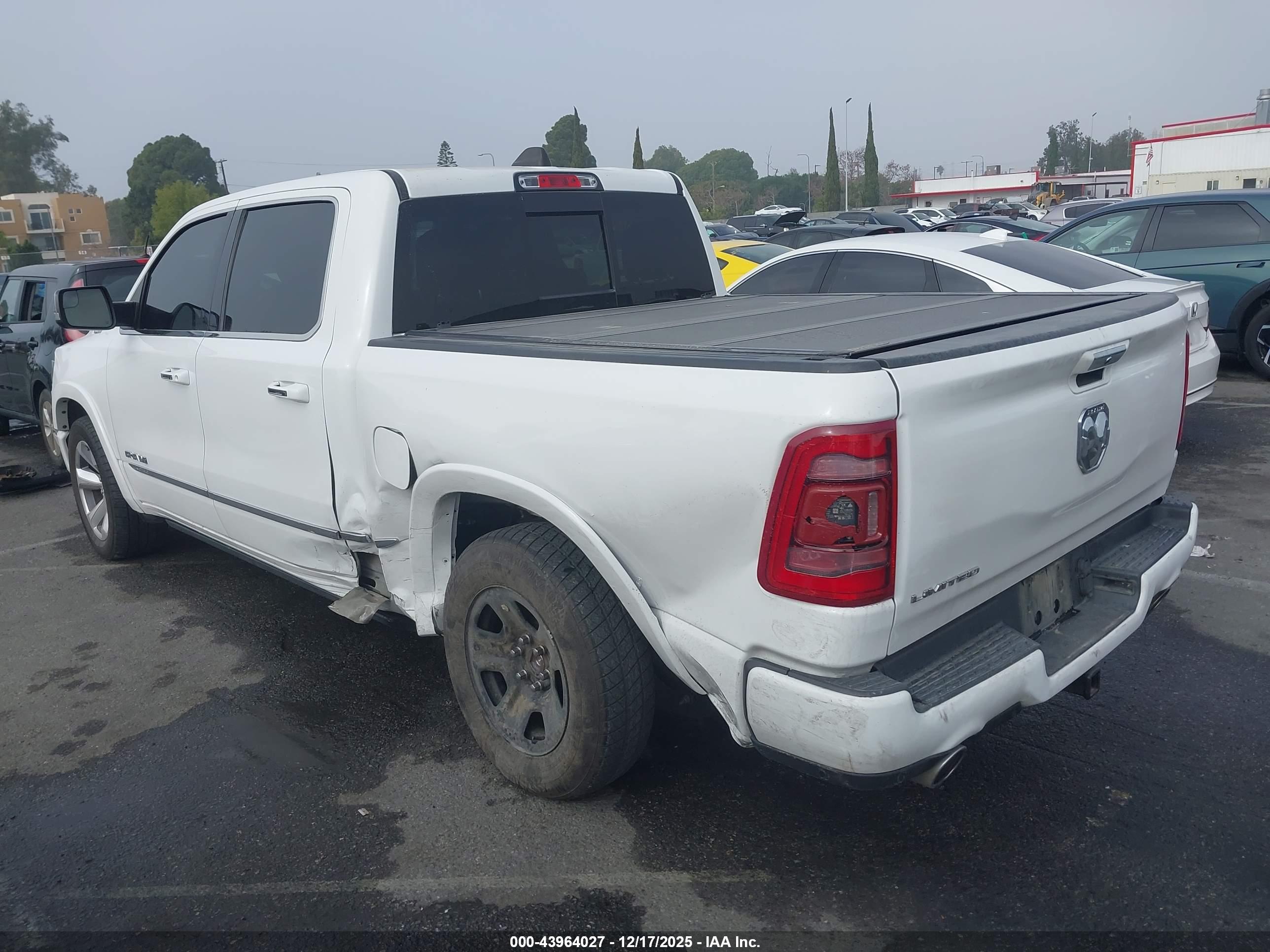 RAM 1500 image 3