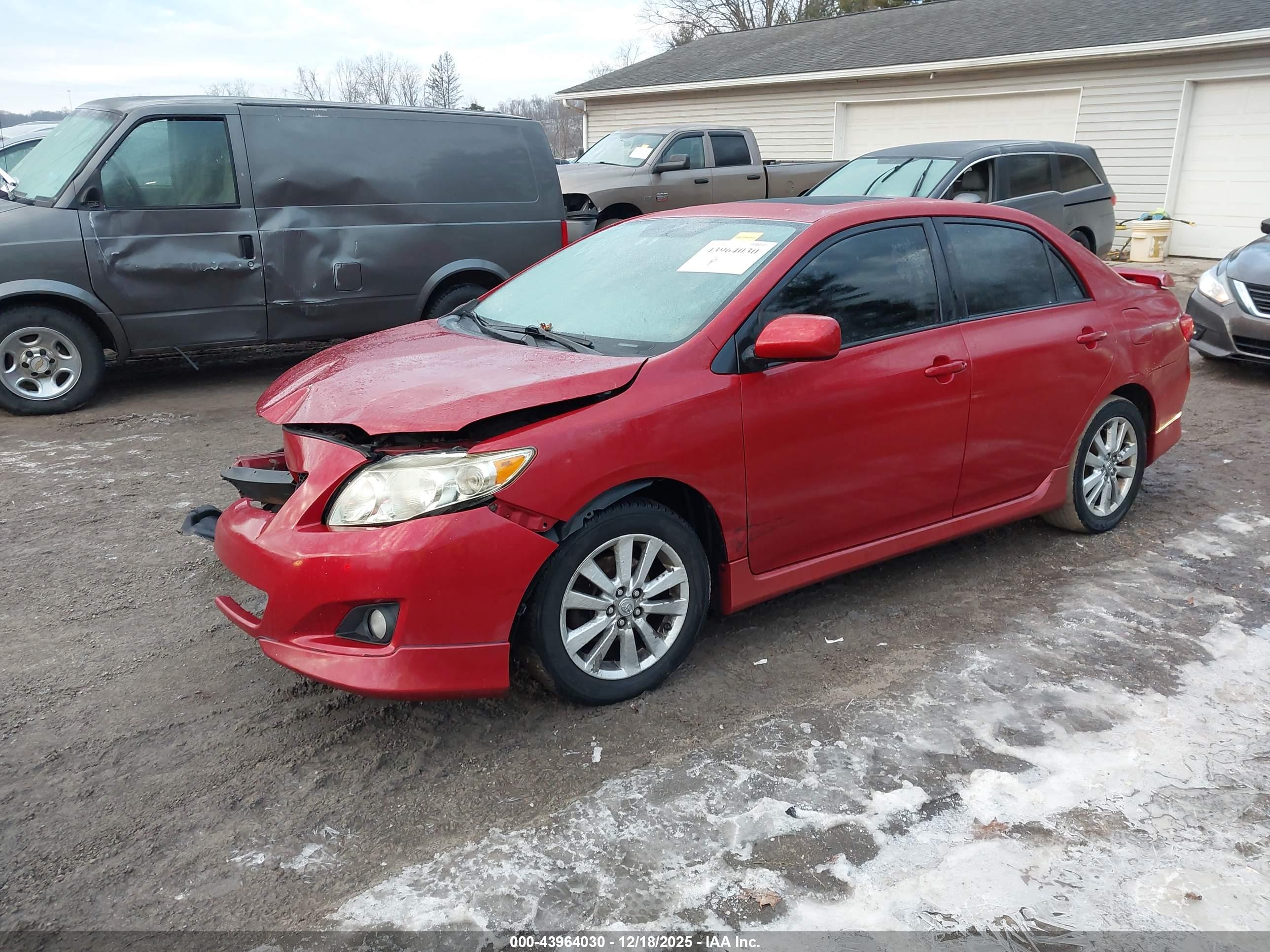 TOYOTA COROLLA image 2