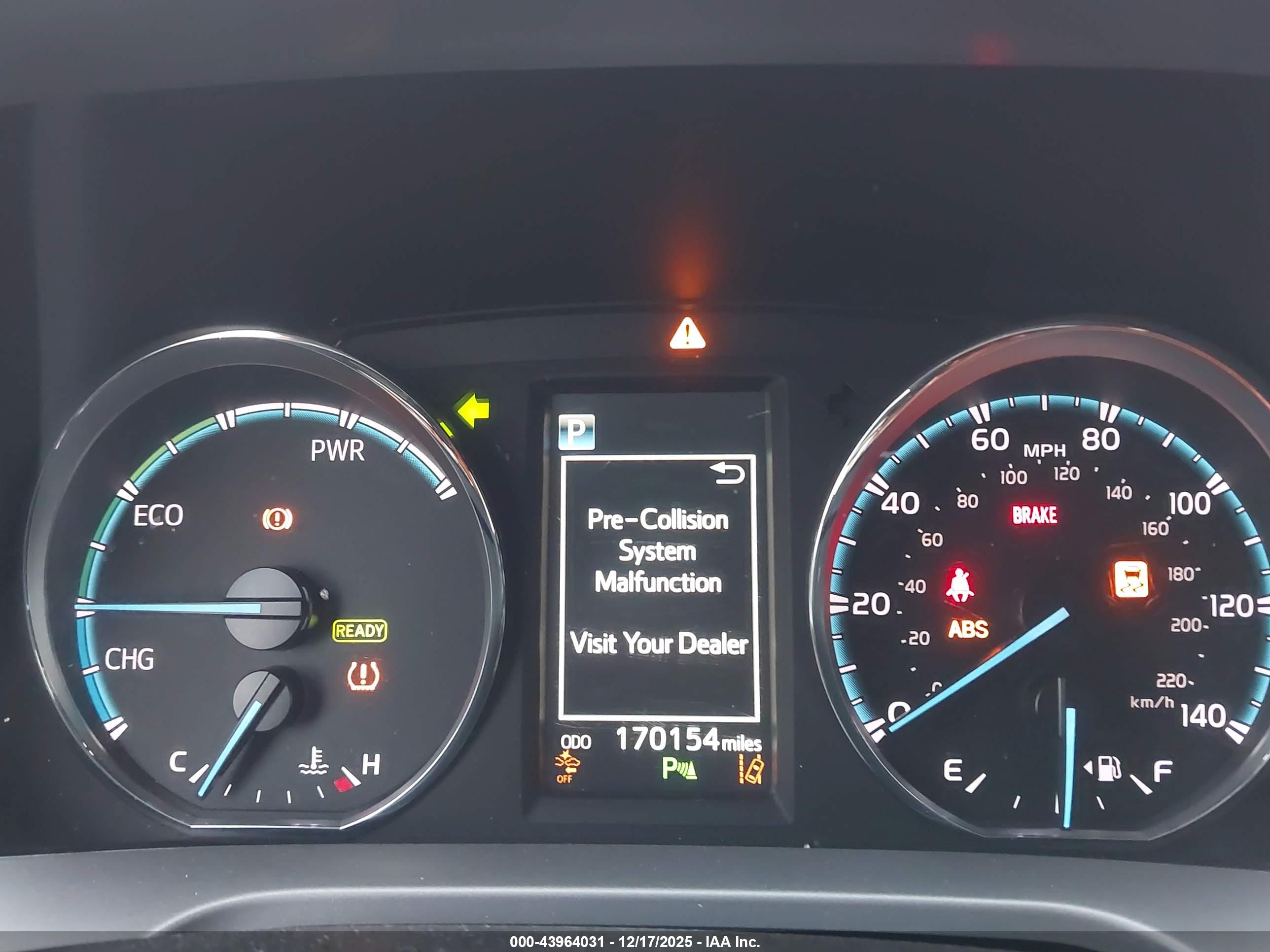 TOYOTA RAV4 image 7