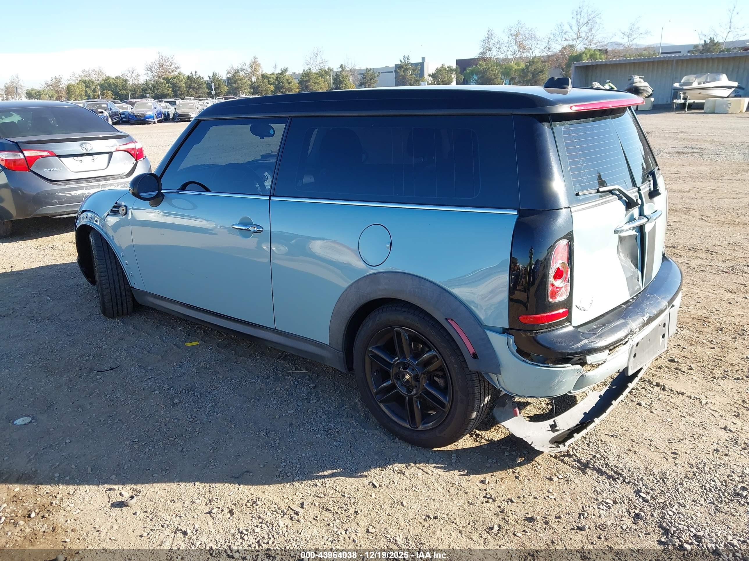 MINI COOPER image 3