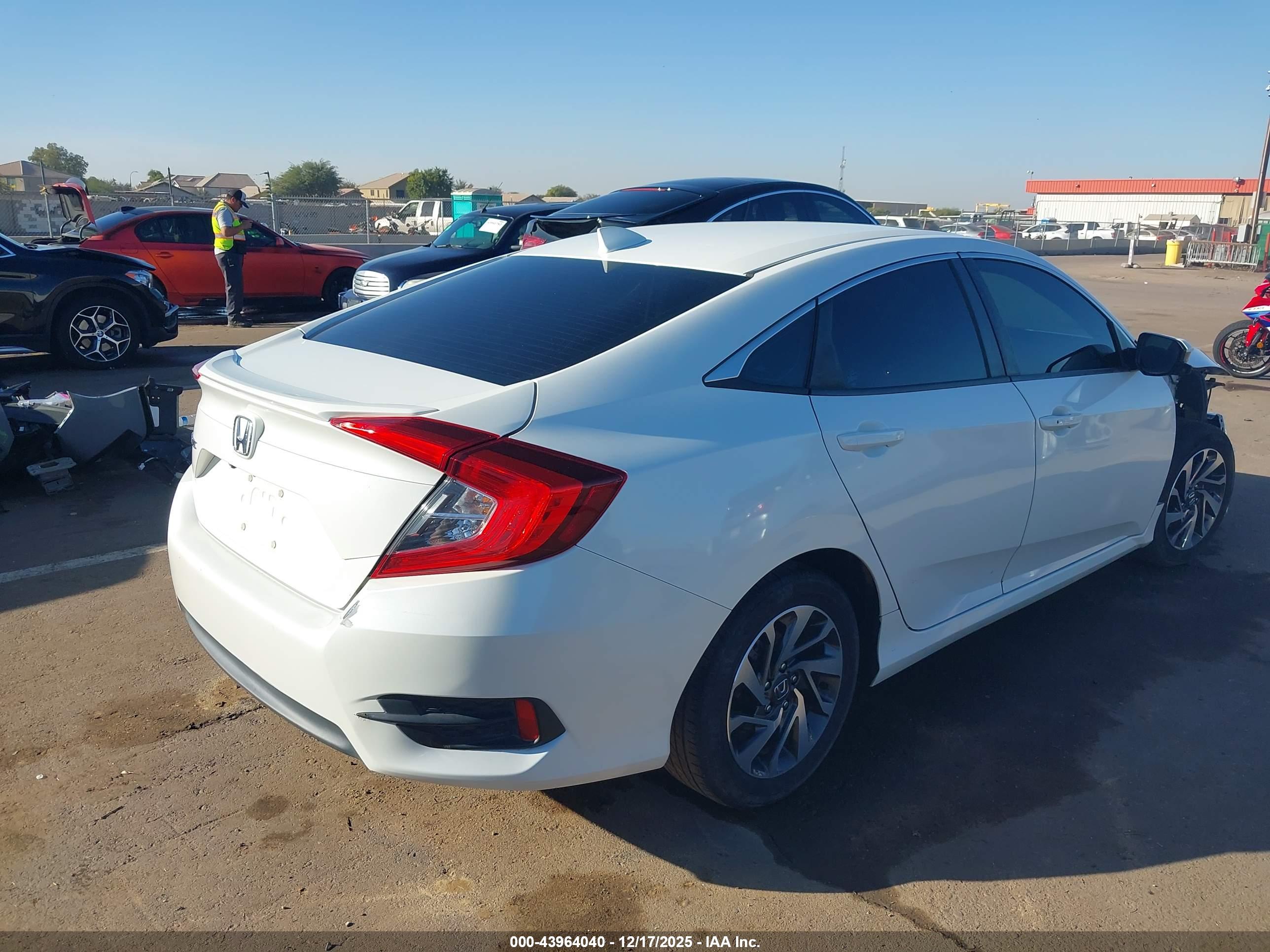 HONDA CIVIC image 4