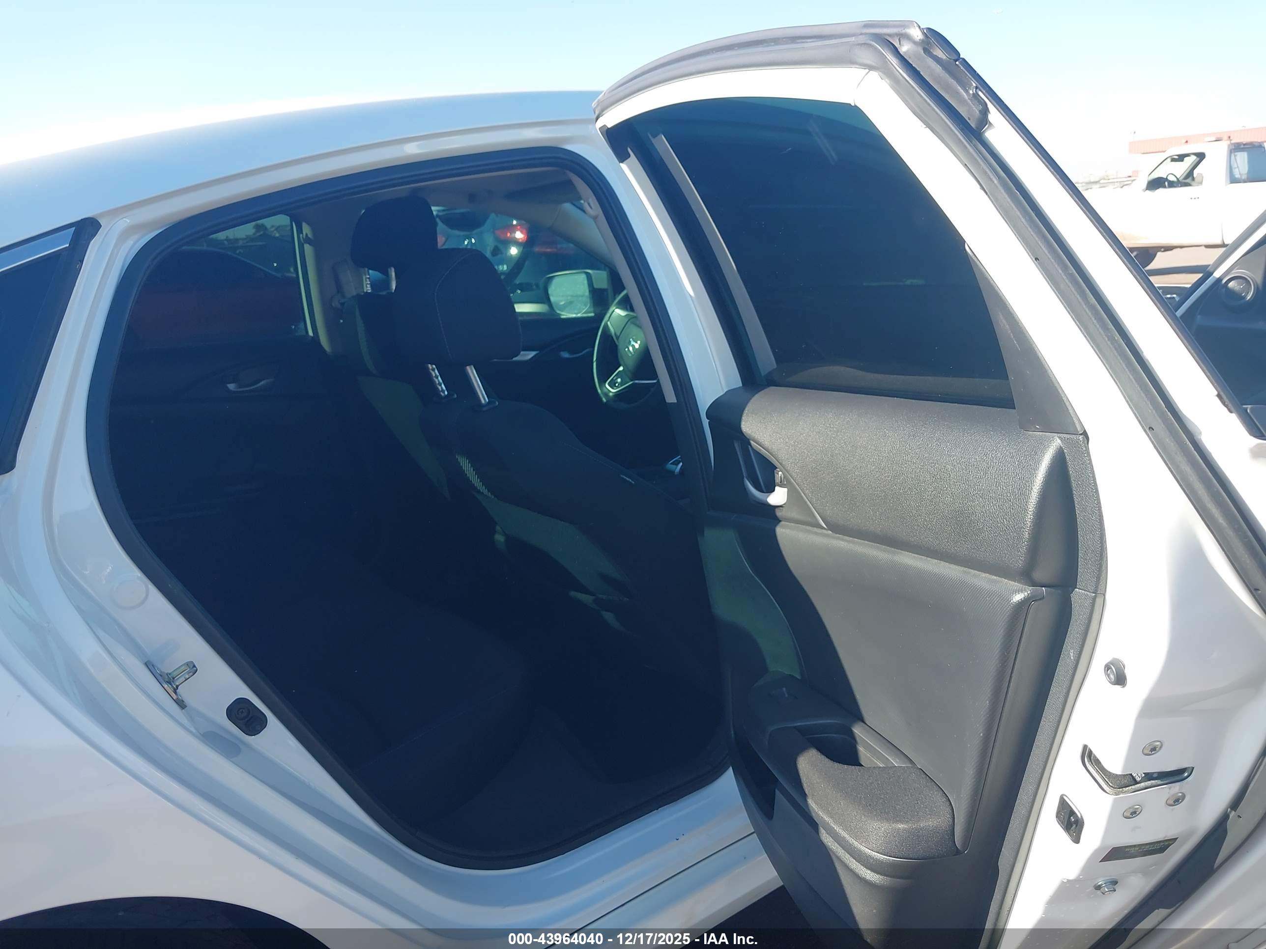 HONDA CIVIC image 8