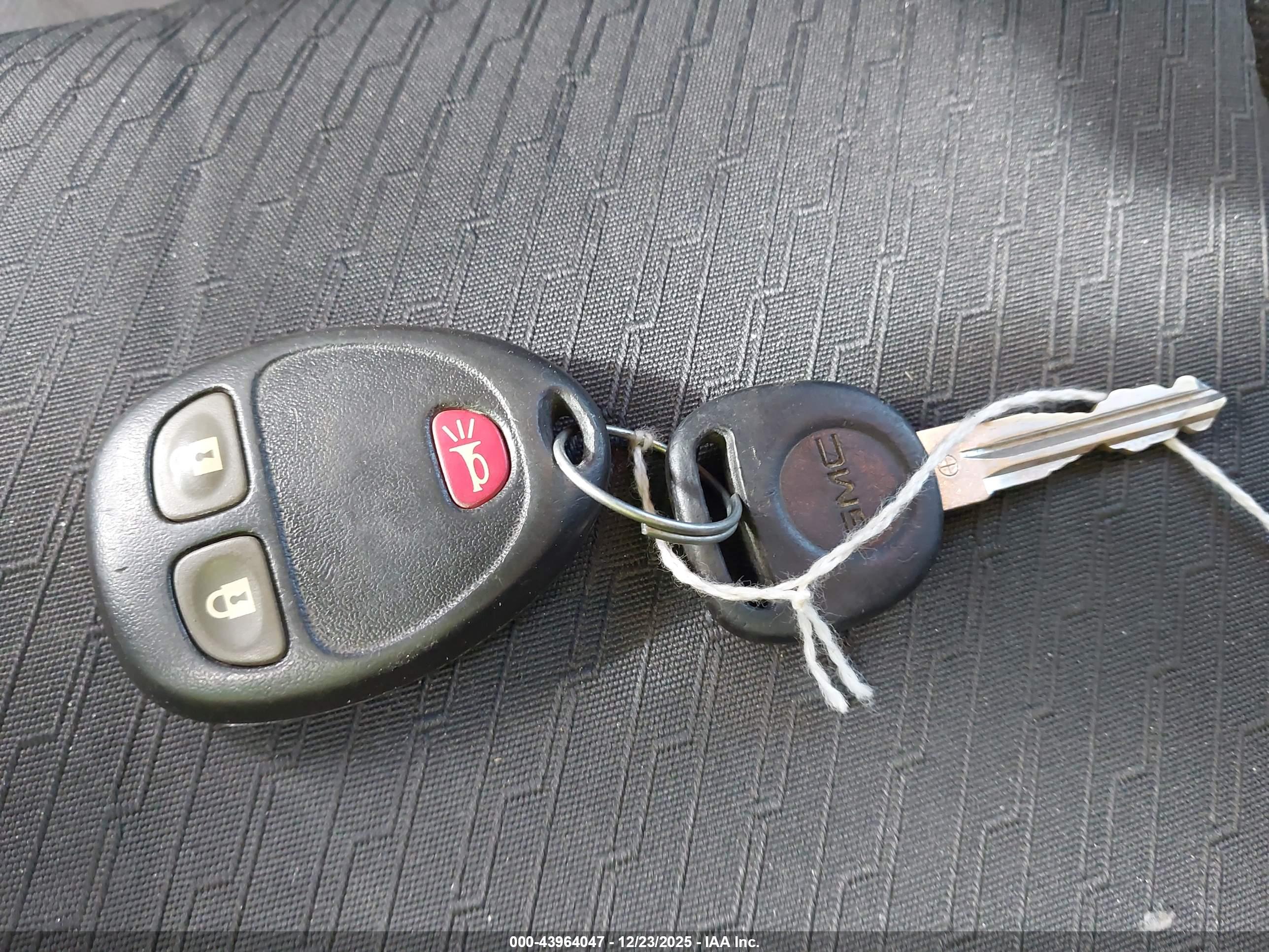 GMC SIERRA image 11