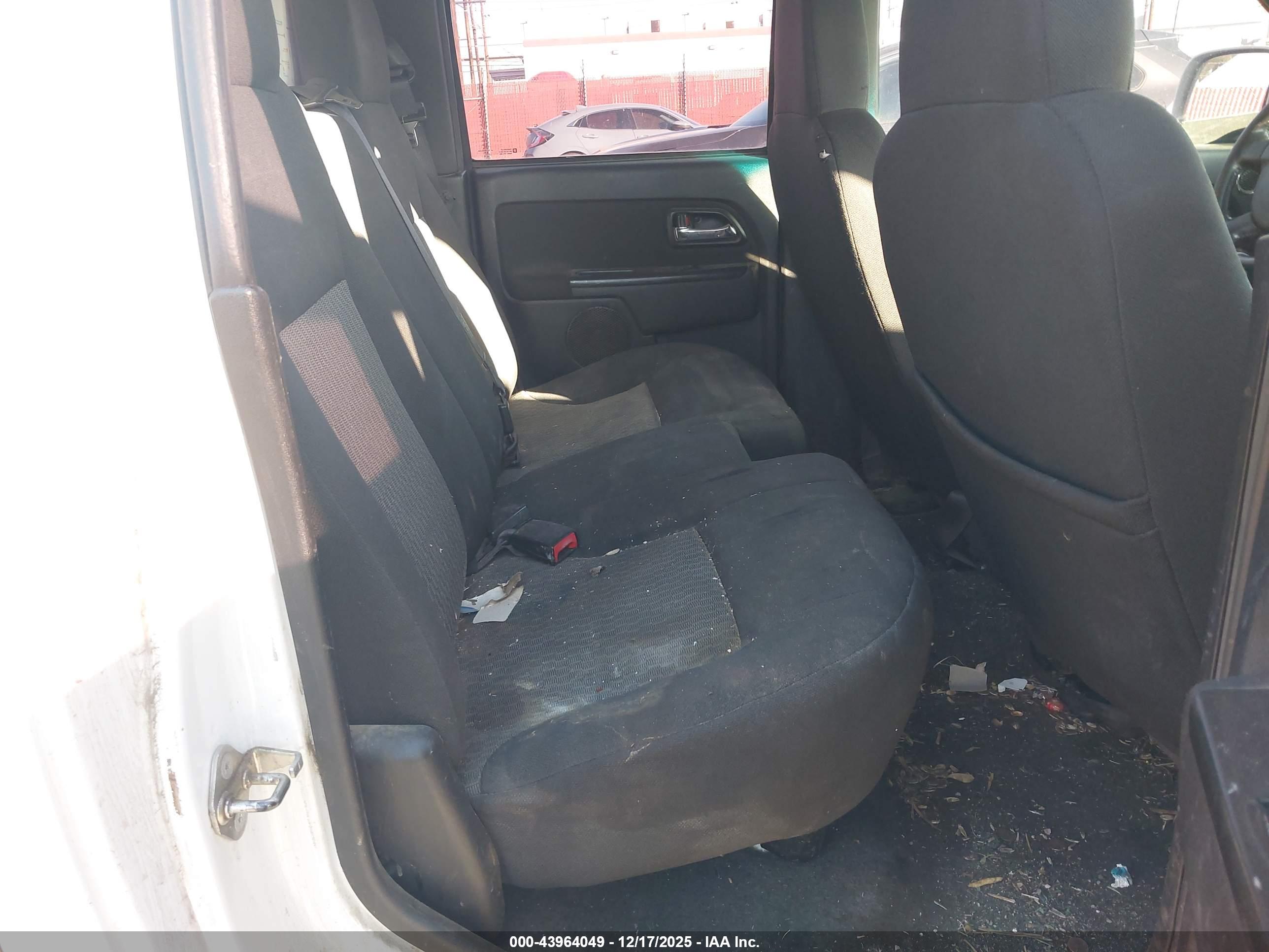 GMC CANYON image 8
