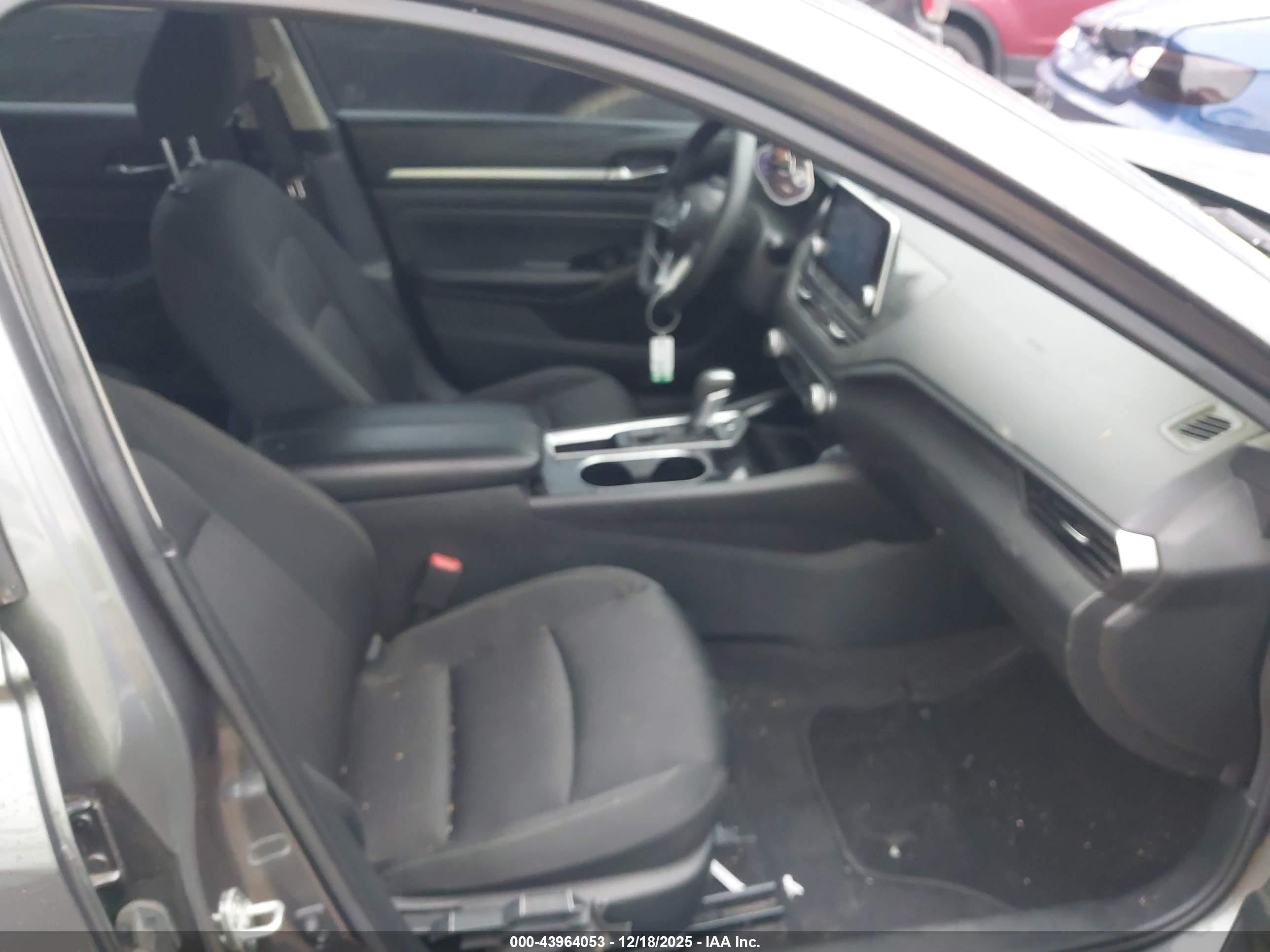 NISSAN ALTIMA image 5