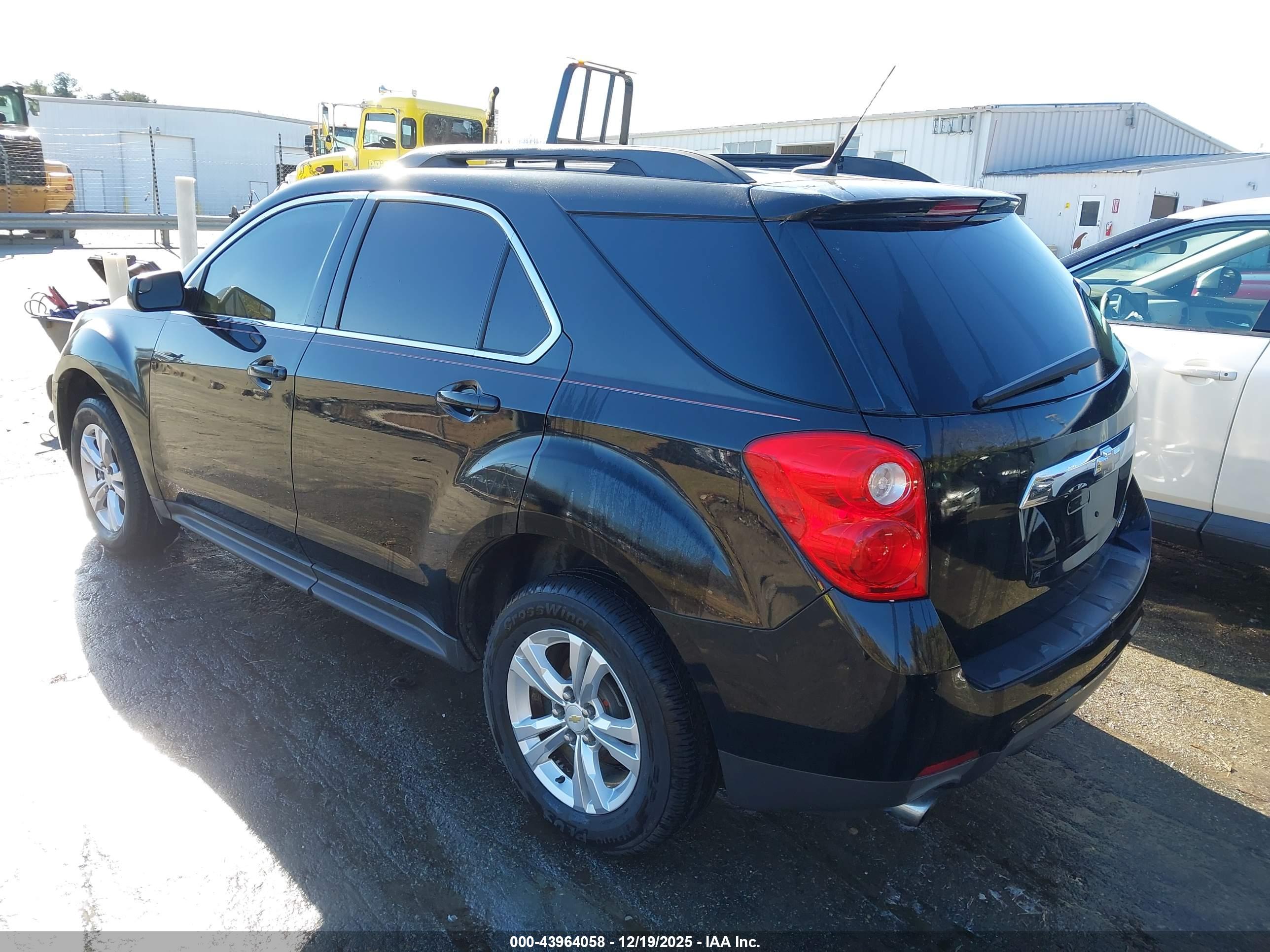 CHEVROLET EQUINOX image 3