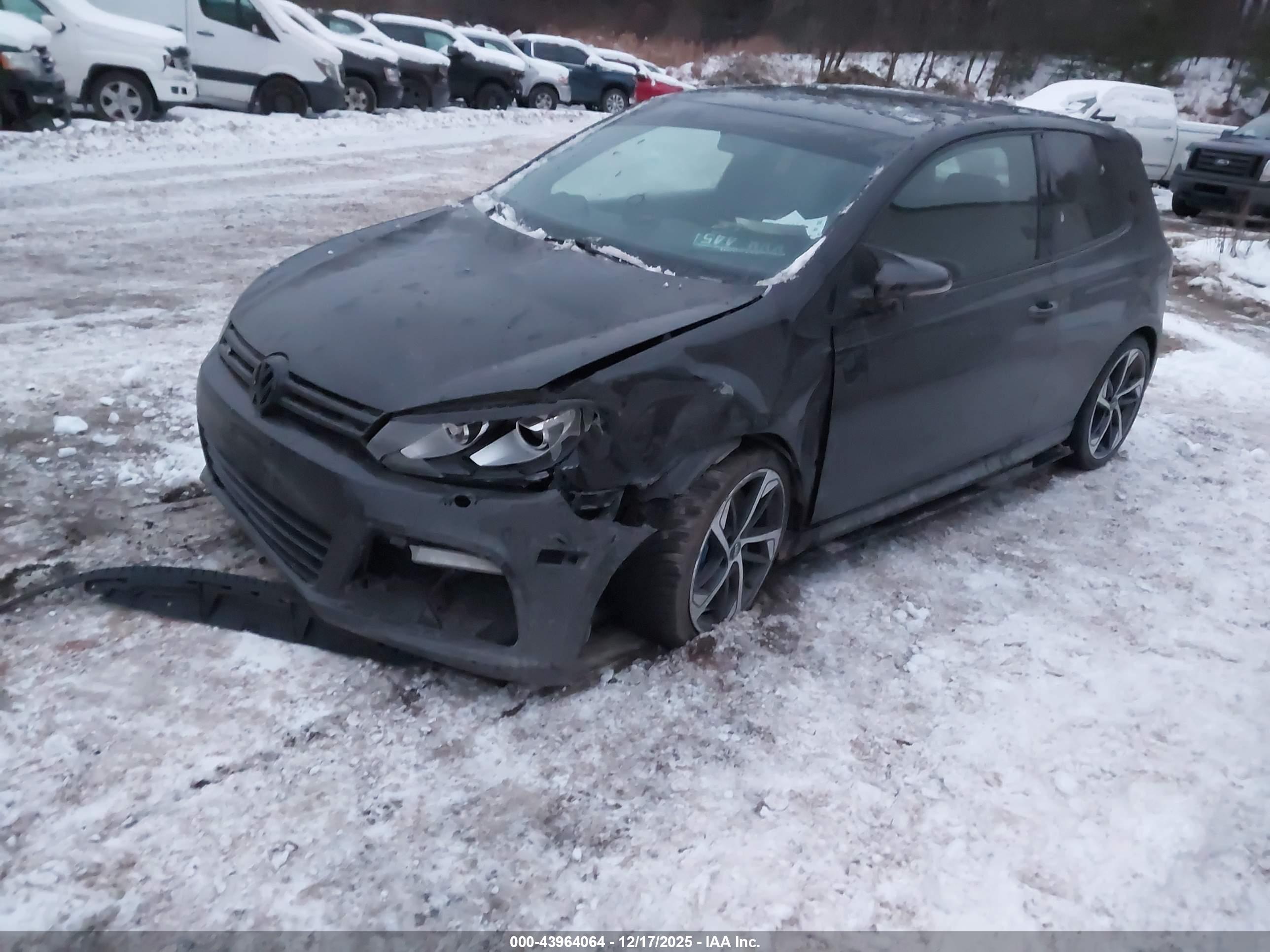 VOLKSWAGEN GOLF image 2