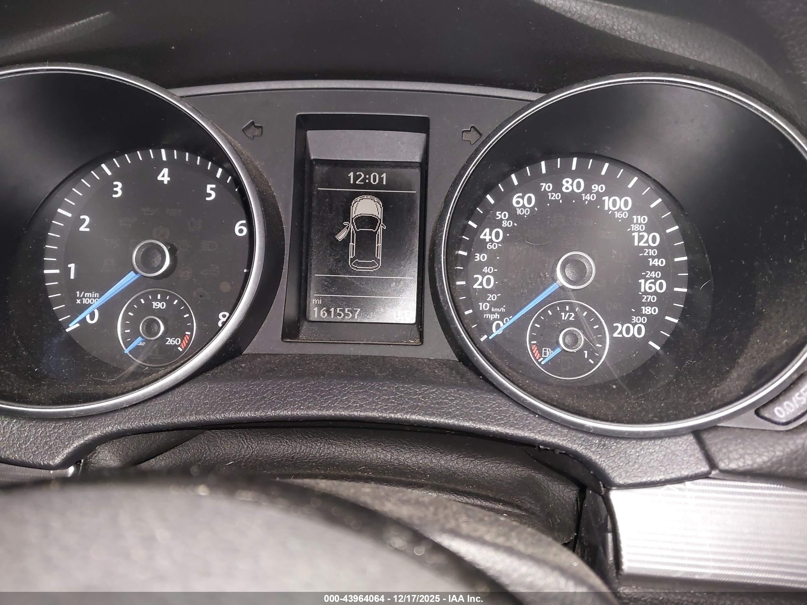 VOLKSWAGEN GOLF image 7