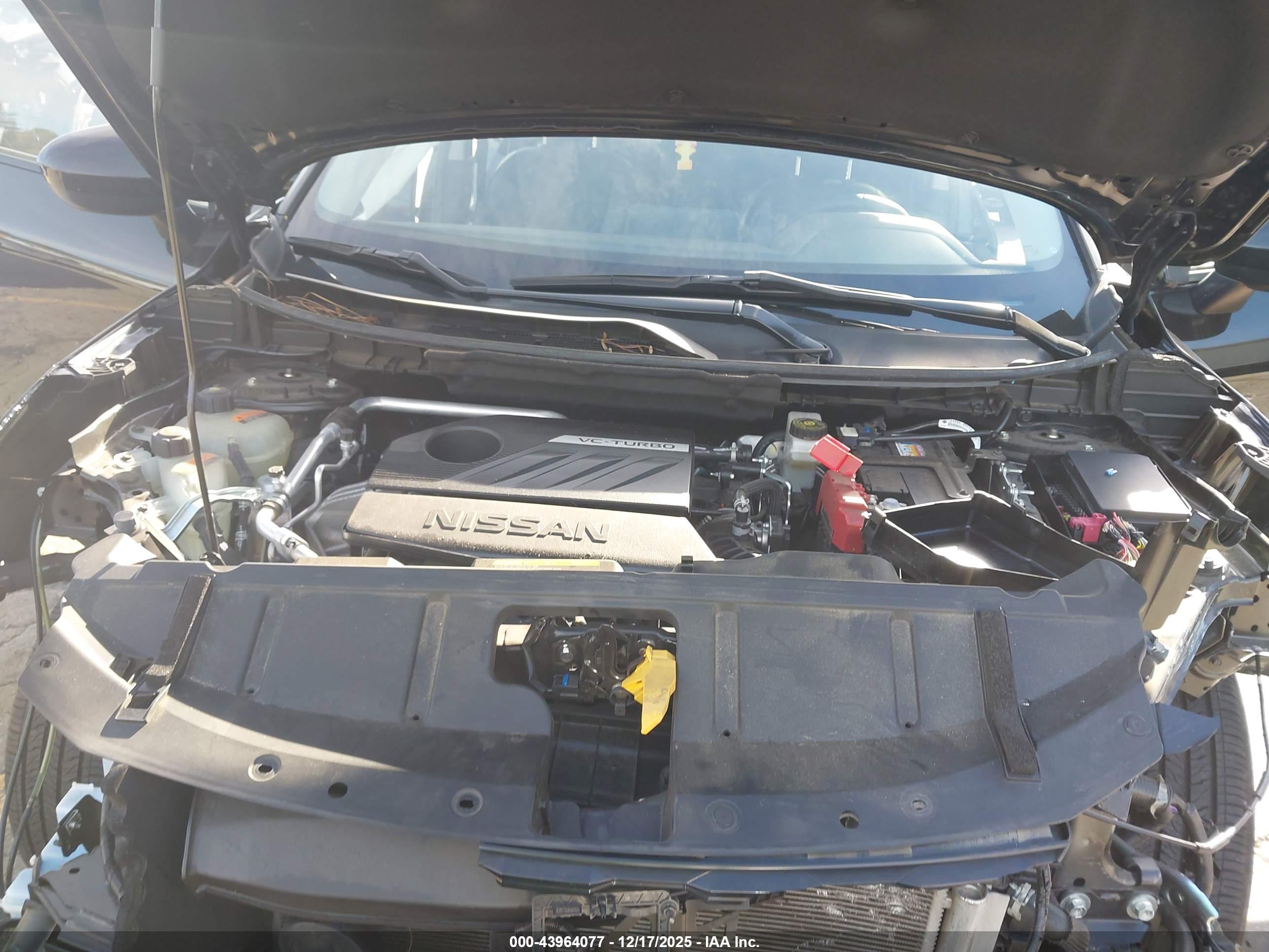 NISSAN ROGUE image 10